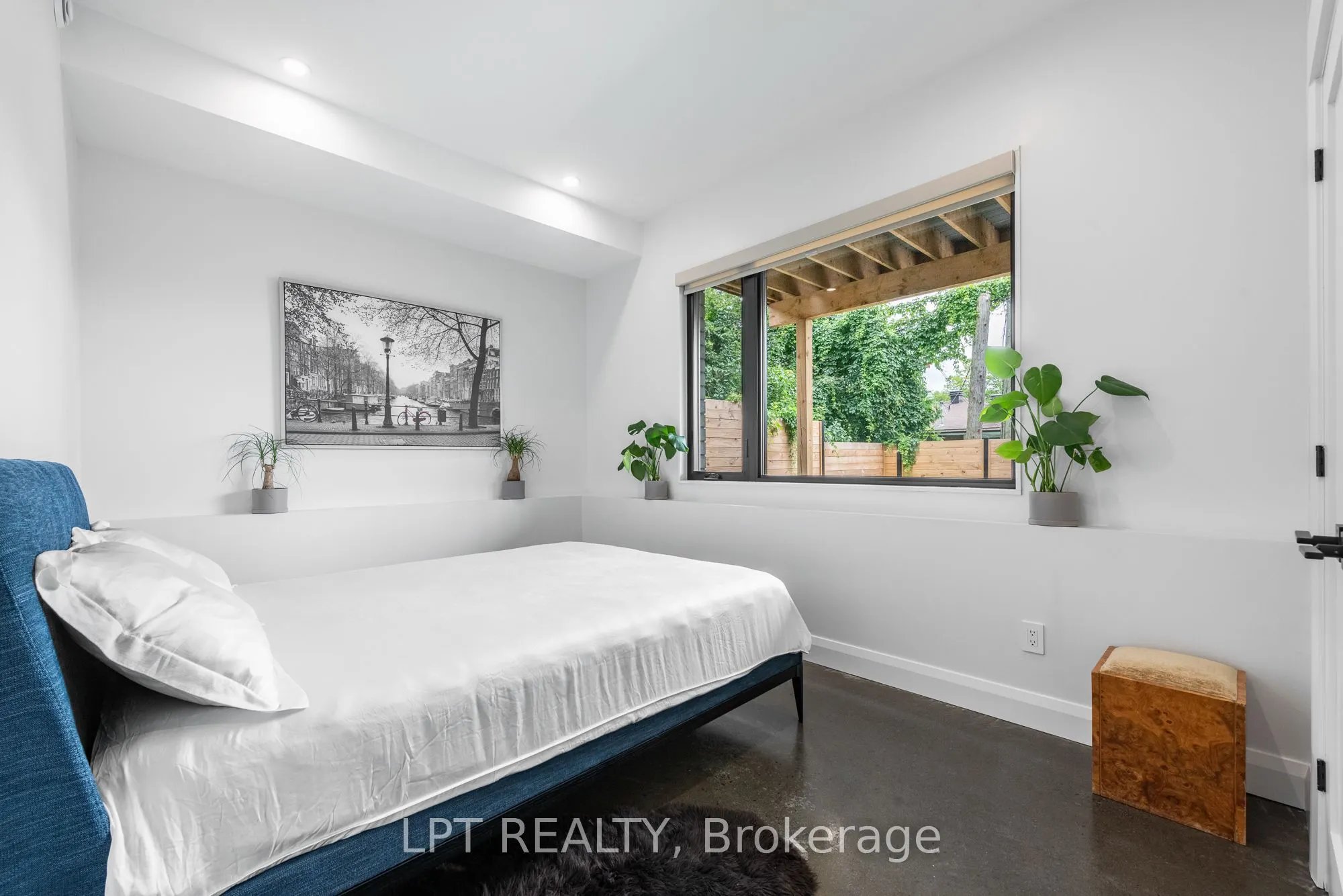 322 Perrier Avenue