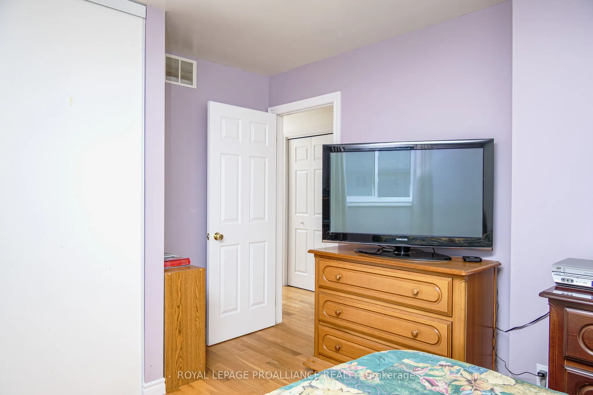 11 Jason Crescent