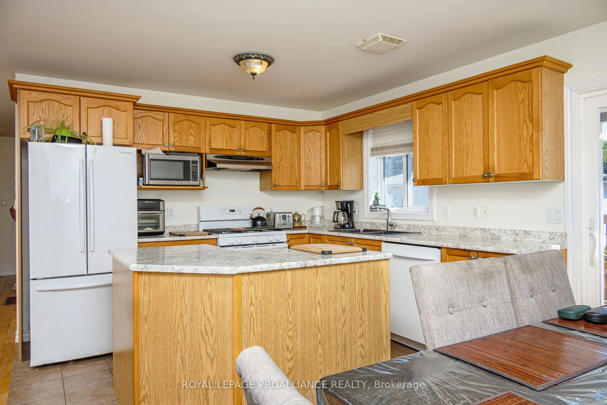 11 Jason Crescent