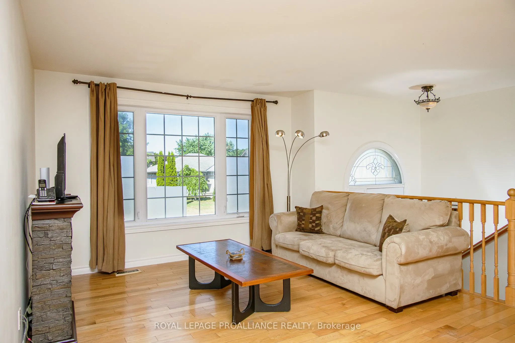 11 Jason Crescent