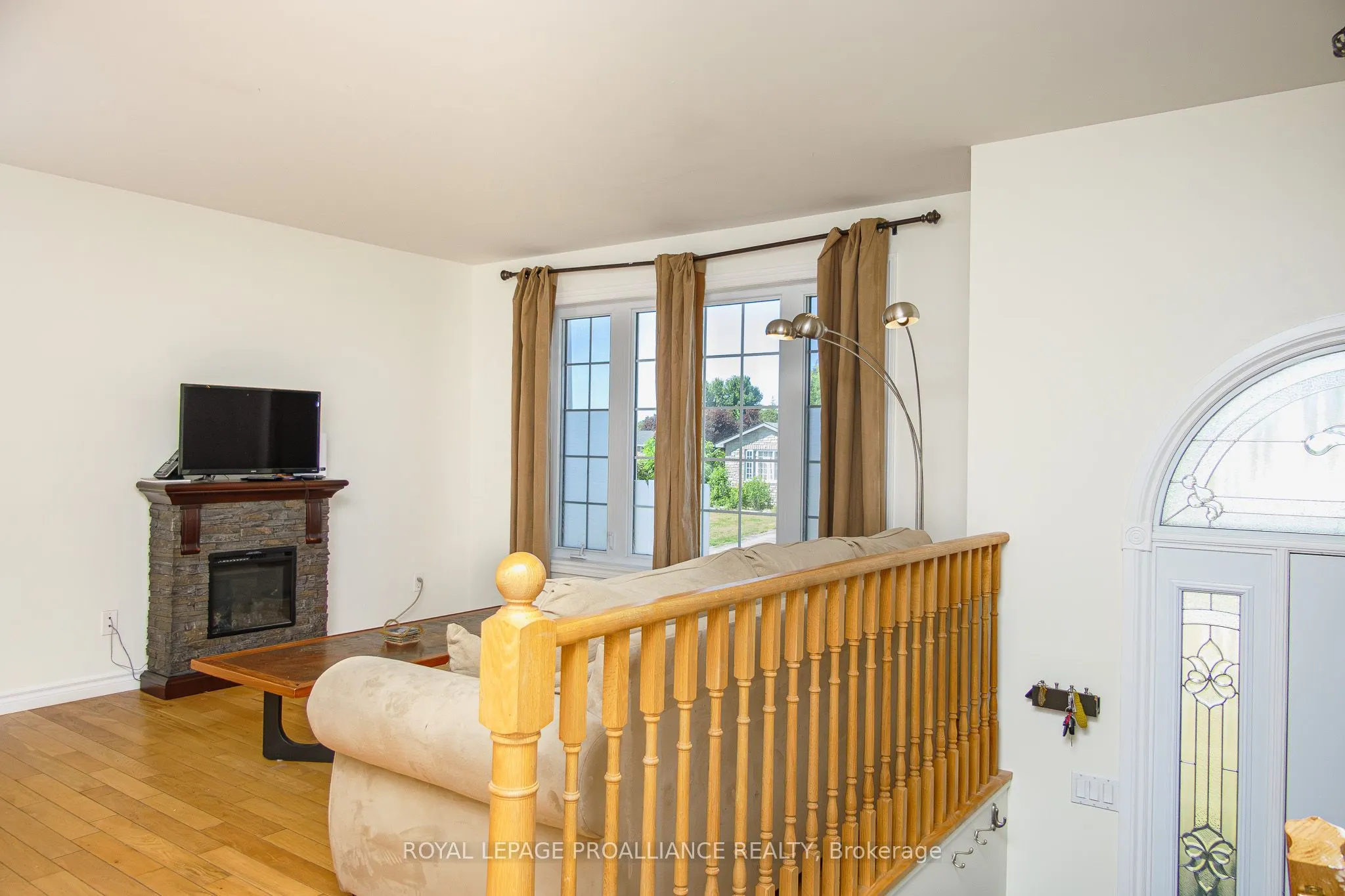 11 Jason Crescent