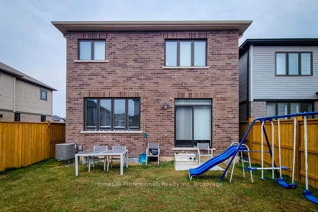73 Lillian Way
