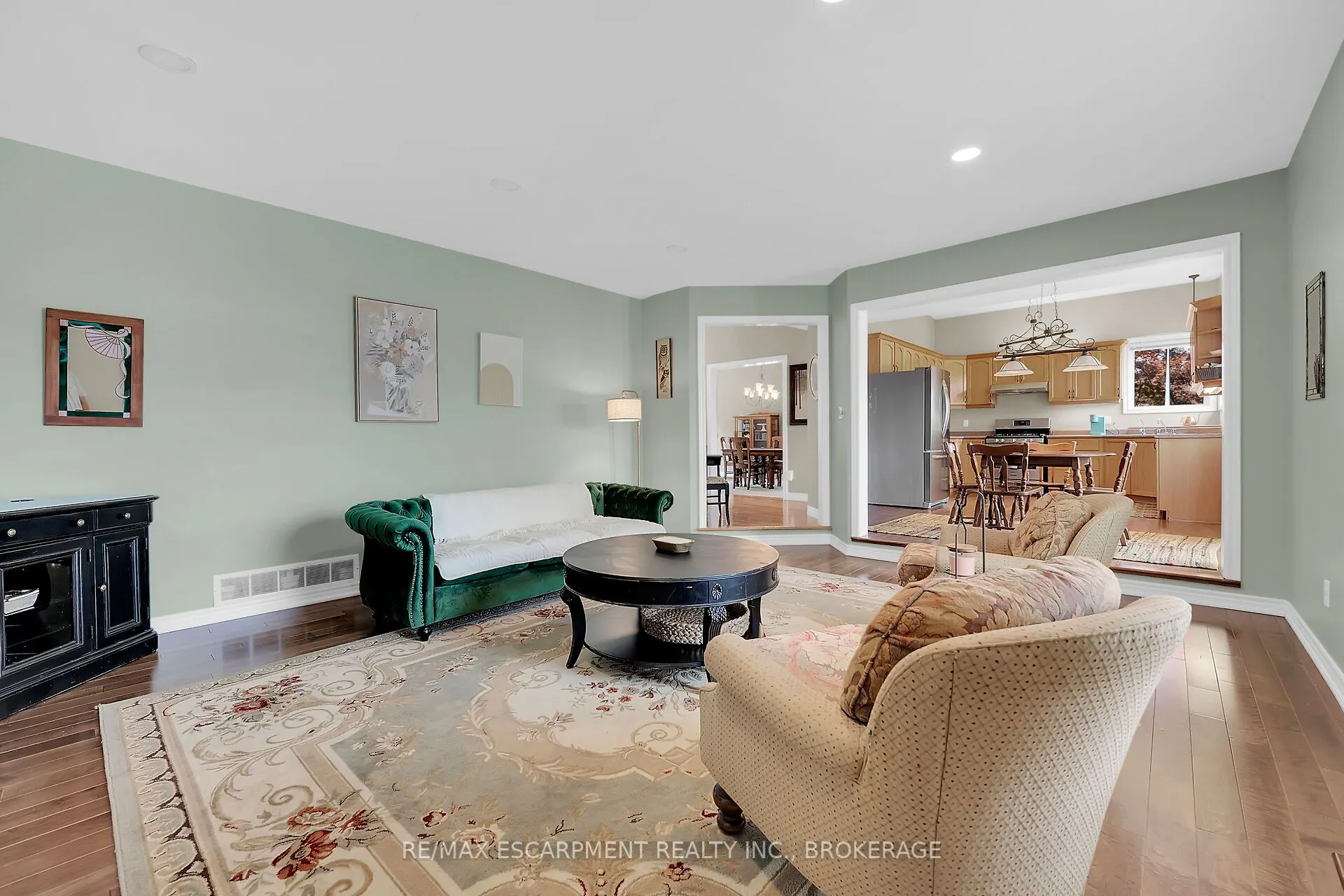 119 Dorchester Drive