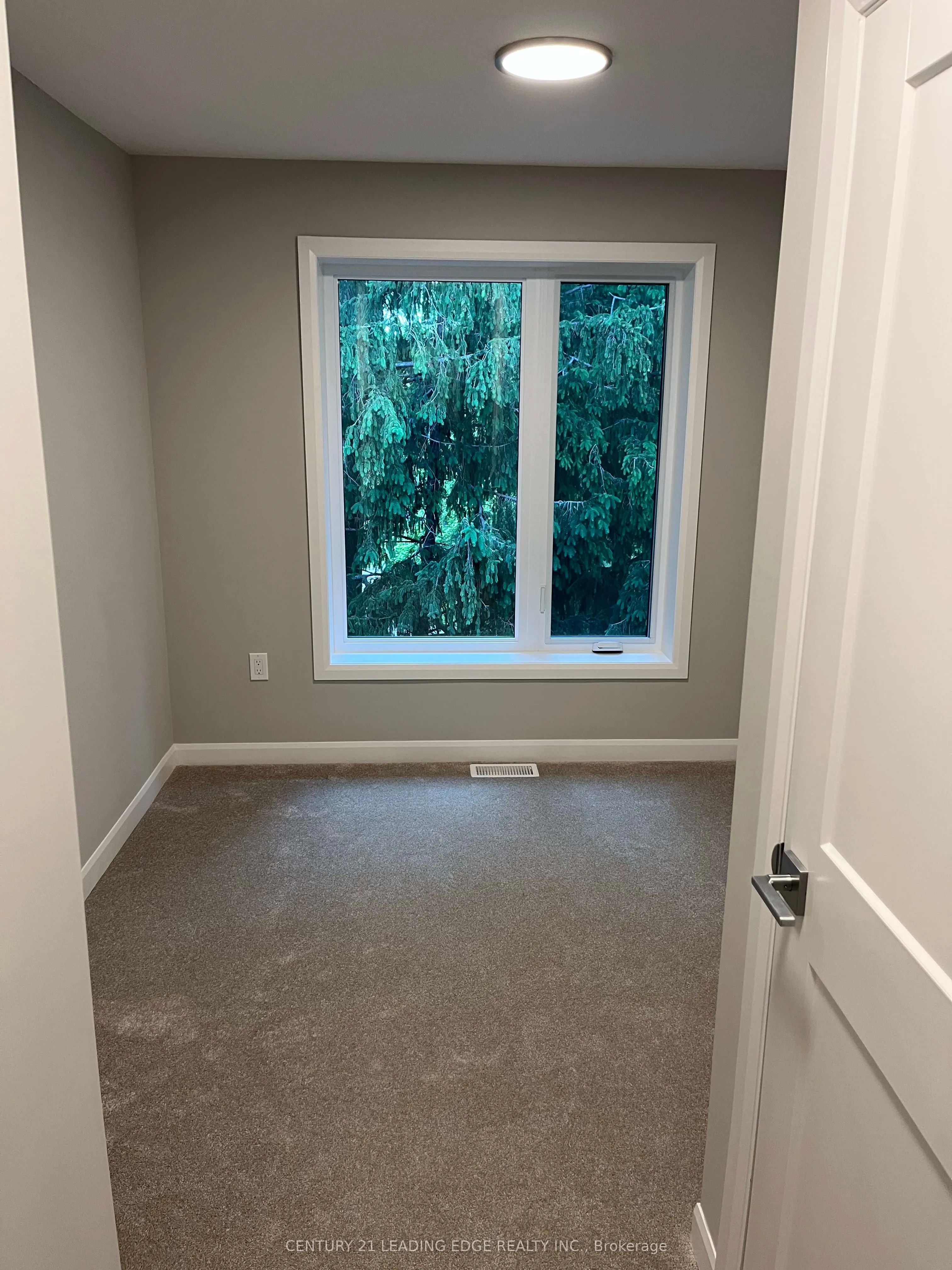 708 Woolwich Street, #305