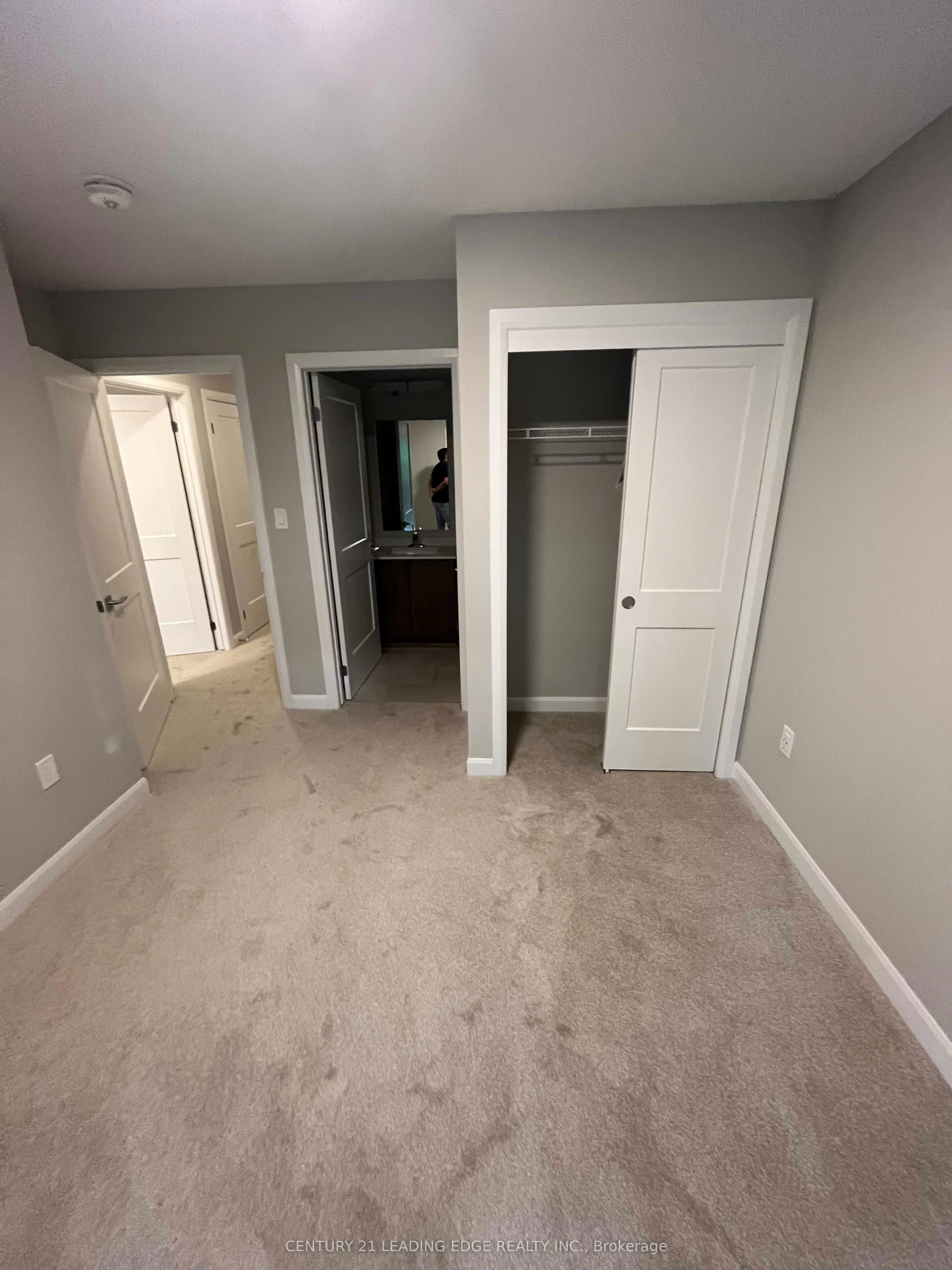 708 Woolwich Street, #305