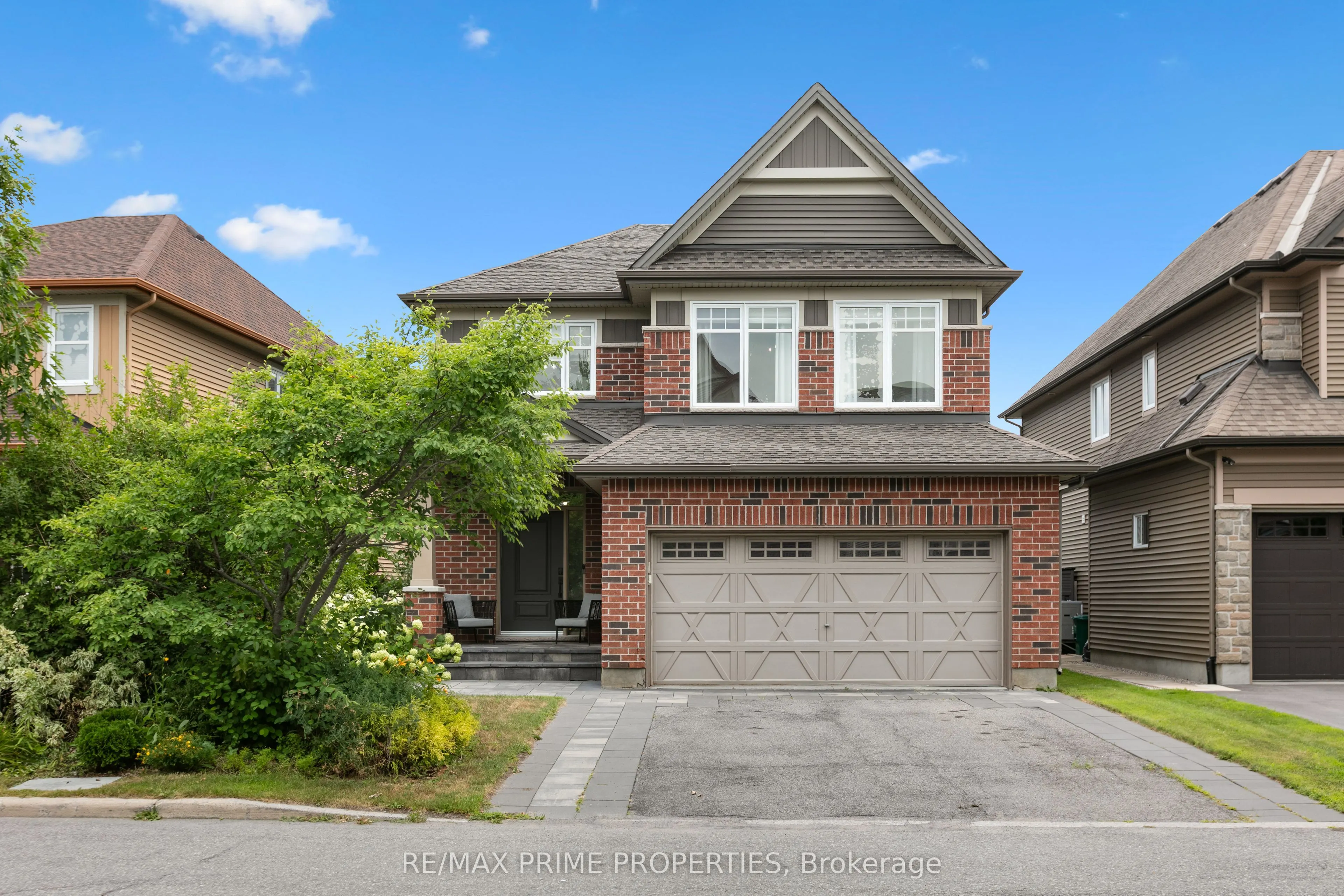 526 Golden Sedge Way