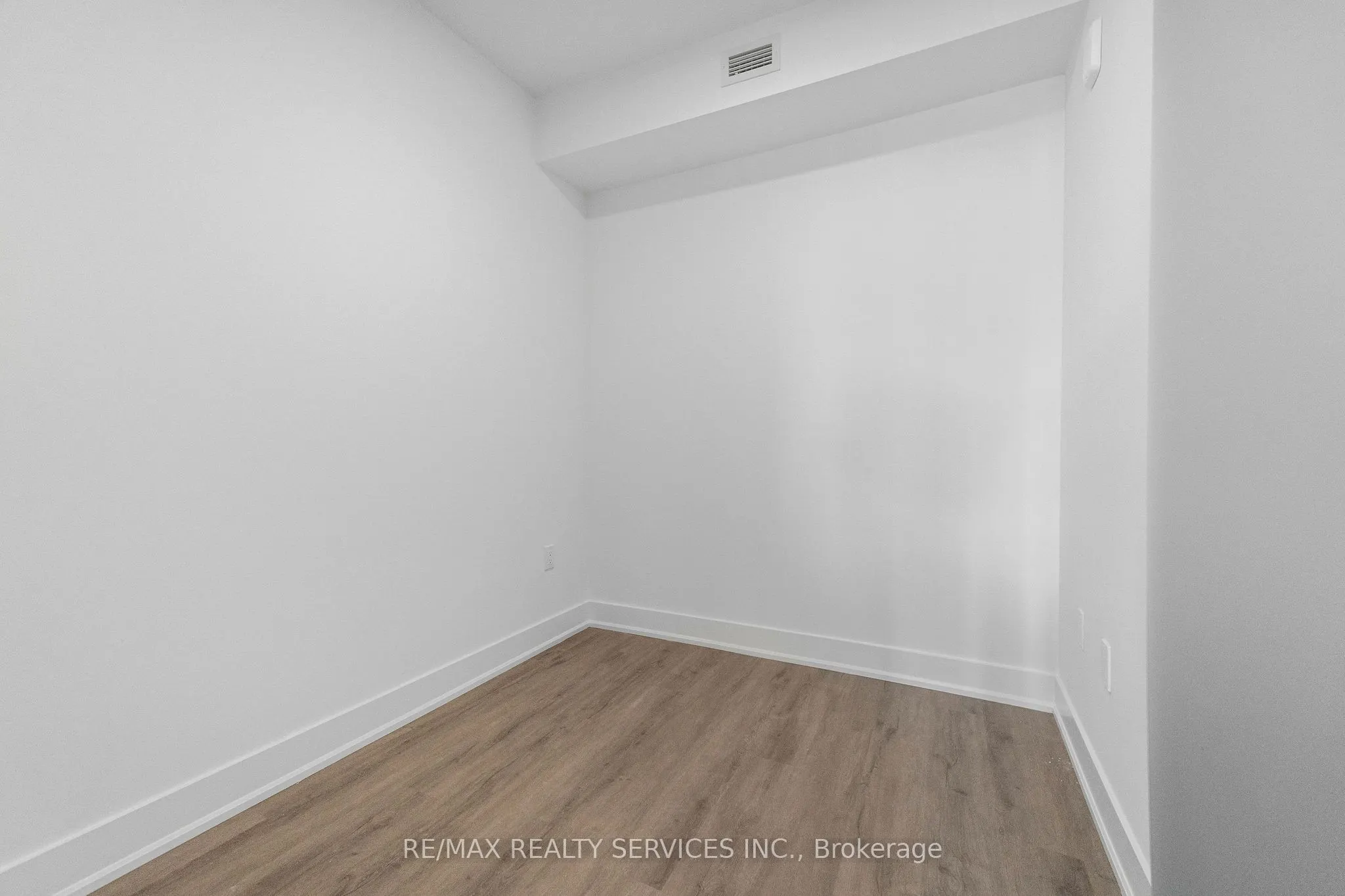 575 Conklin Road, #623