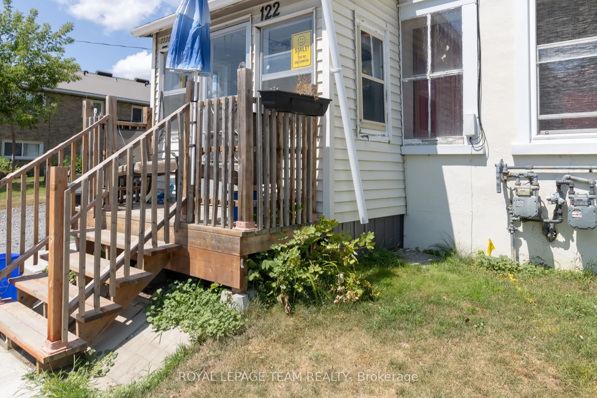 122 Dibble Street E