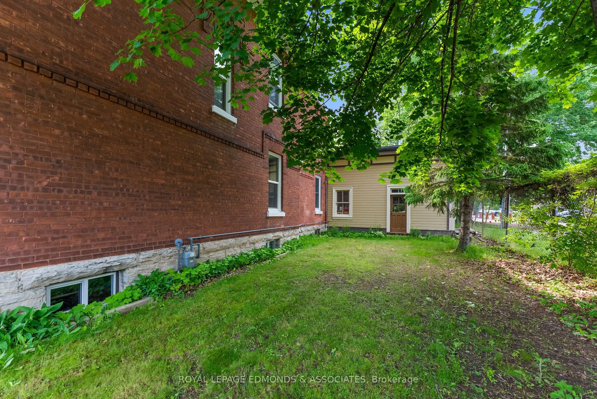 54 Isabella Street