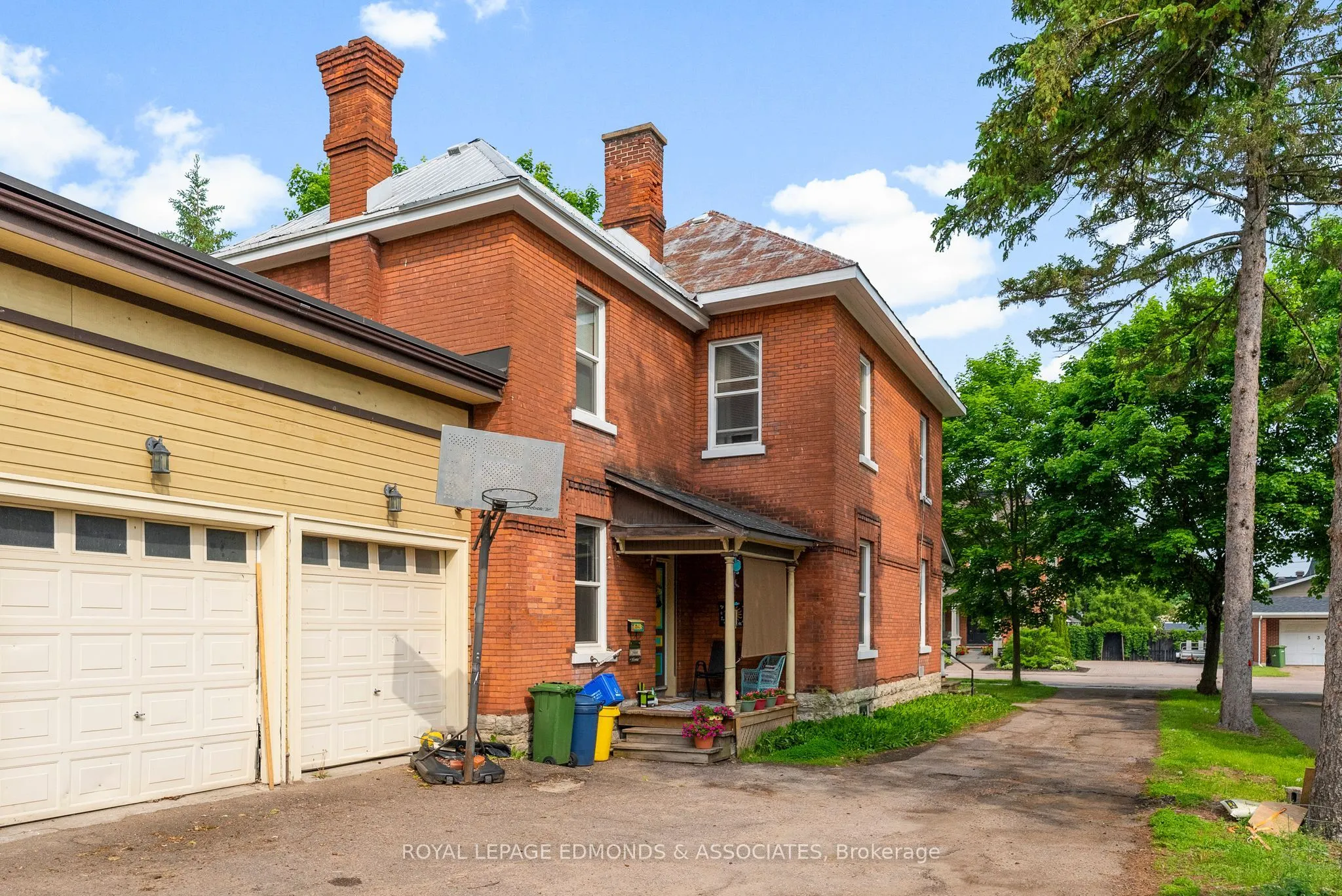 54 Isabella Street
