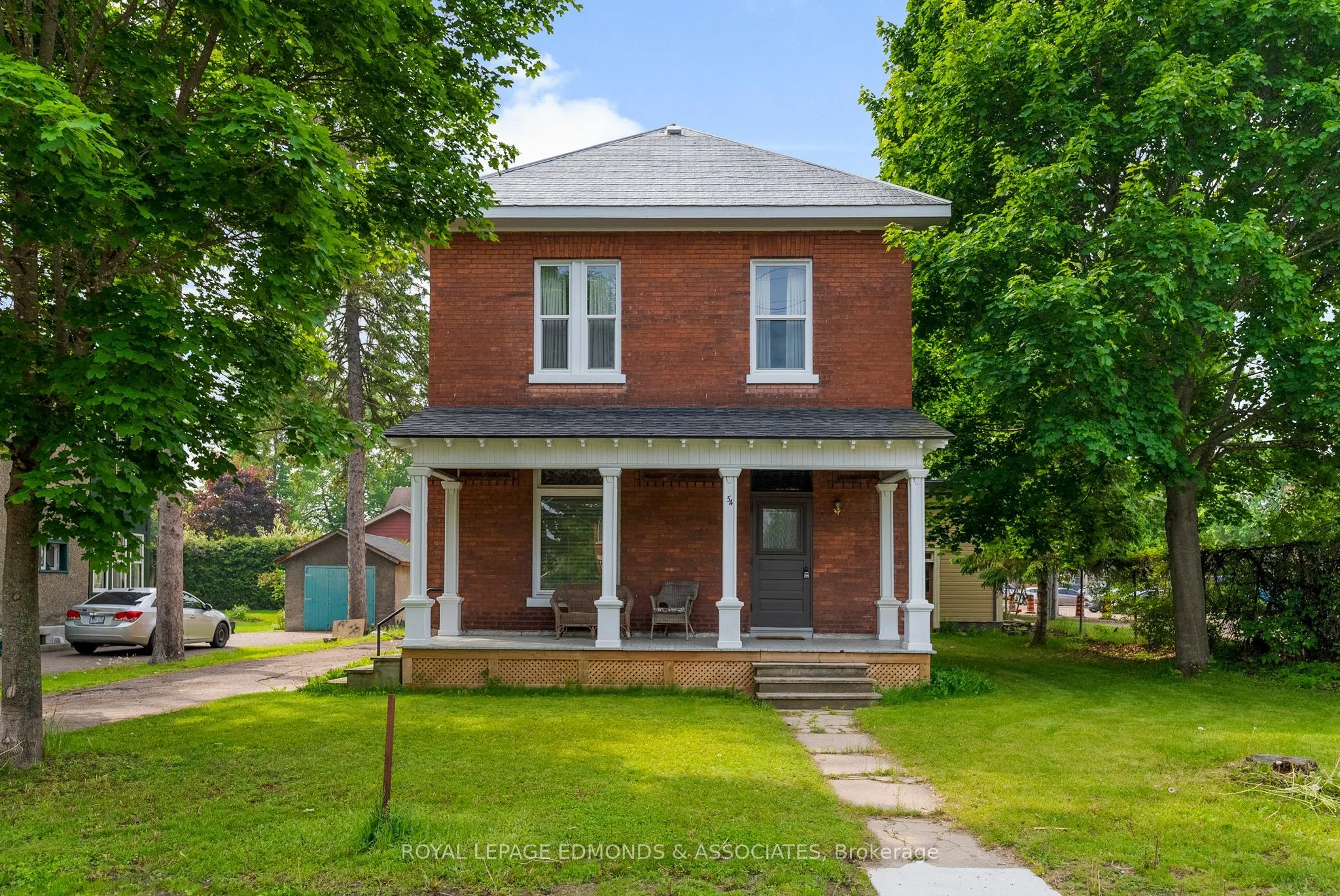 54 Isabella Street