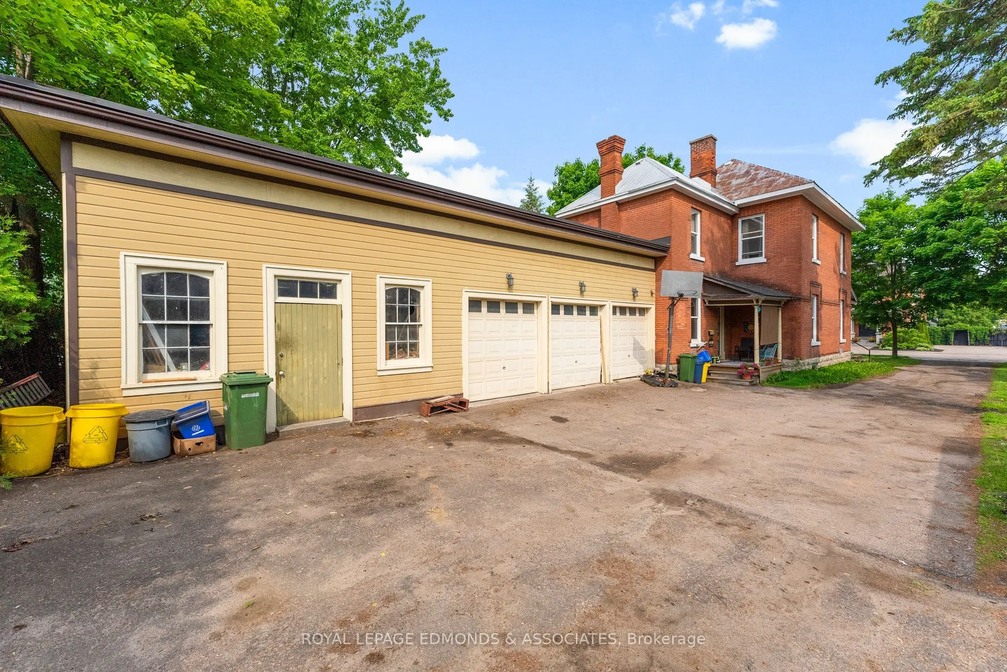 54 Isabella Street
