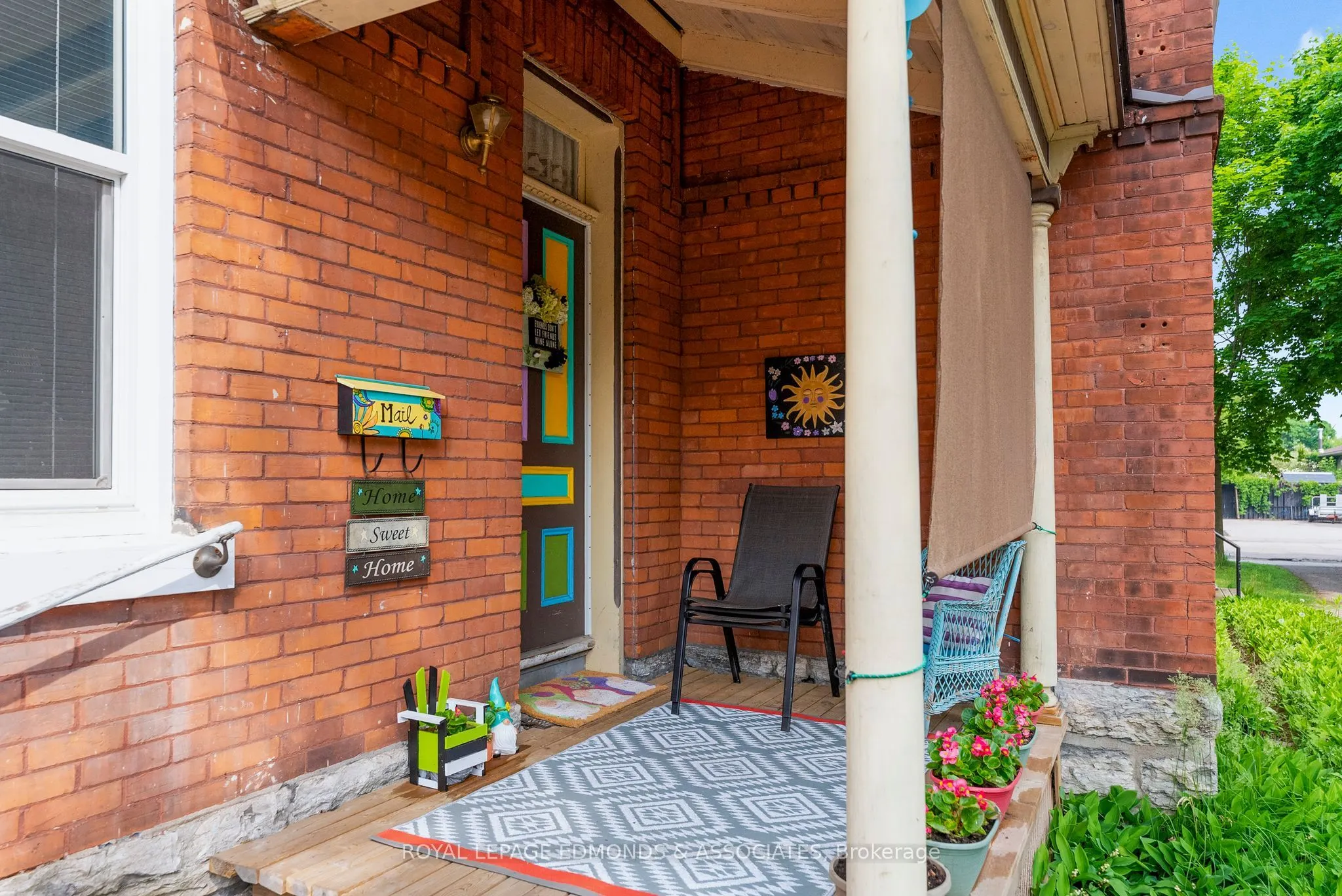 54 Isabella Street