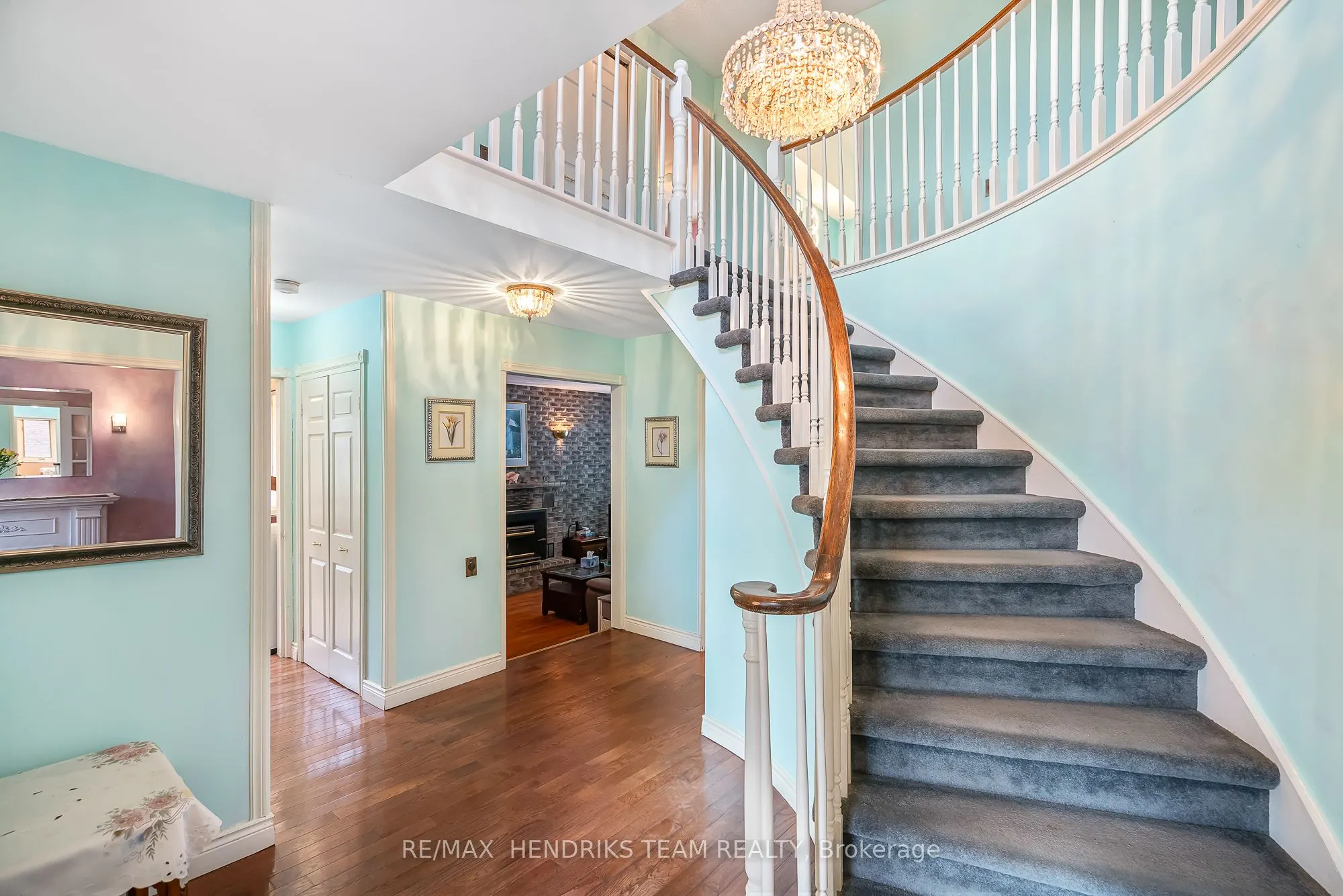 8 Sunhaven Court