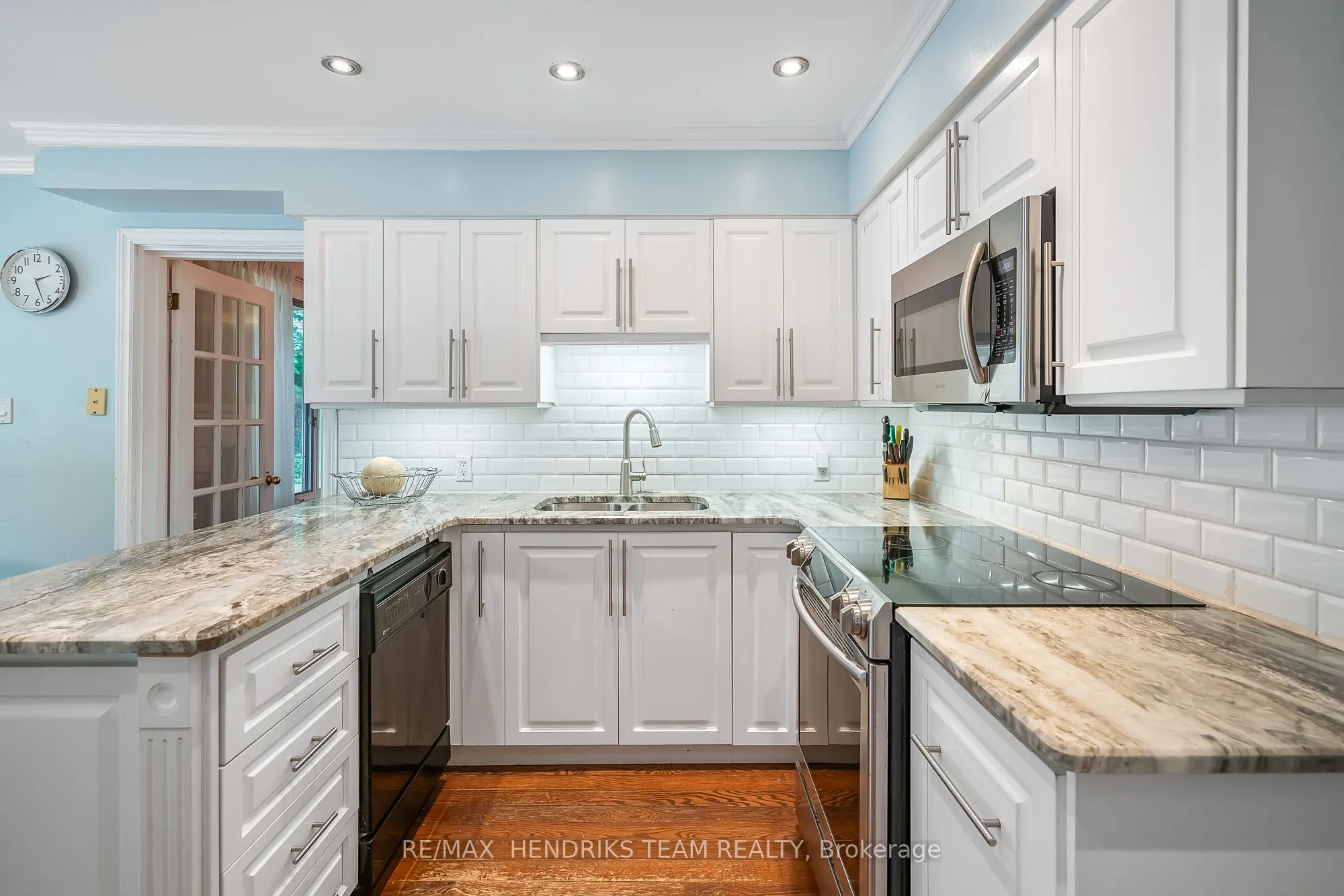8 Sunhaven Court