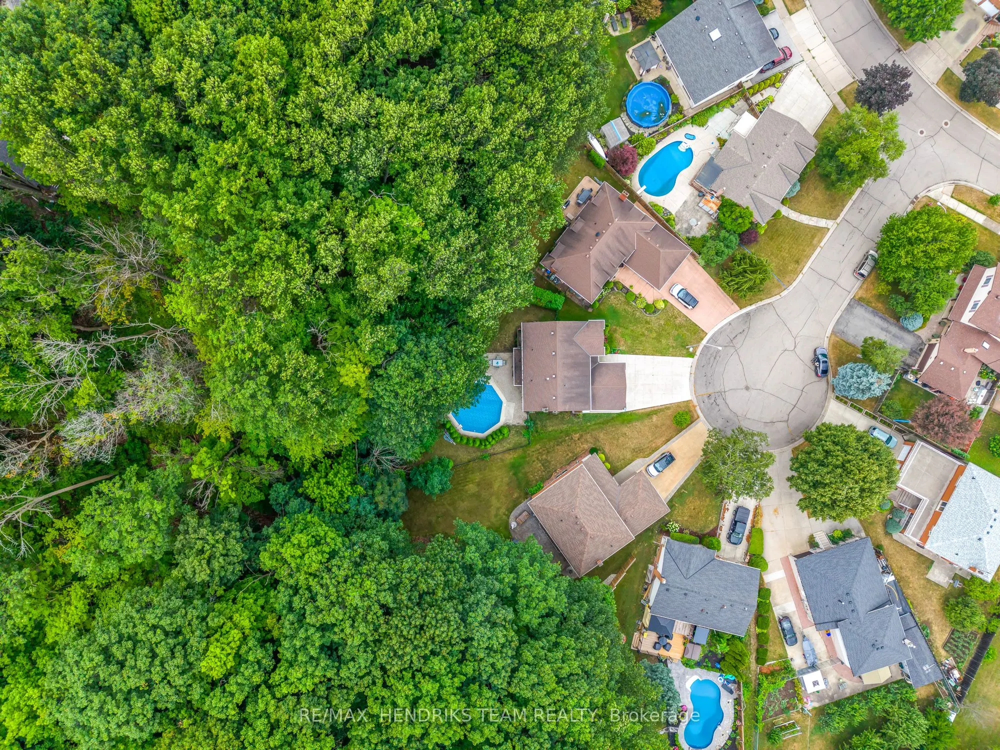 8 Sunhaven Court