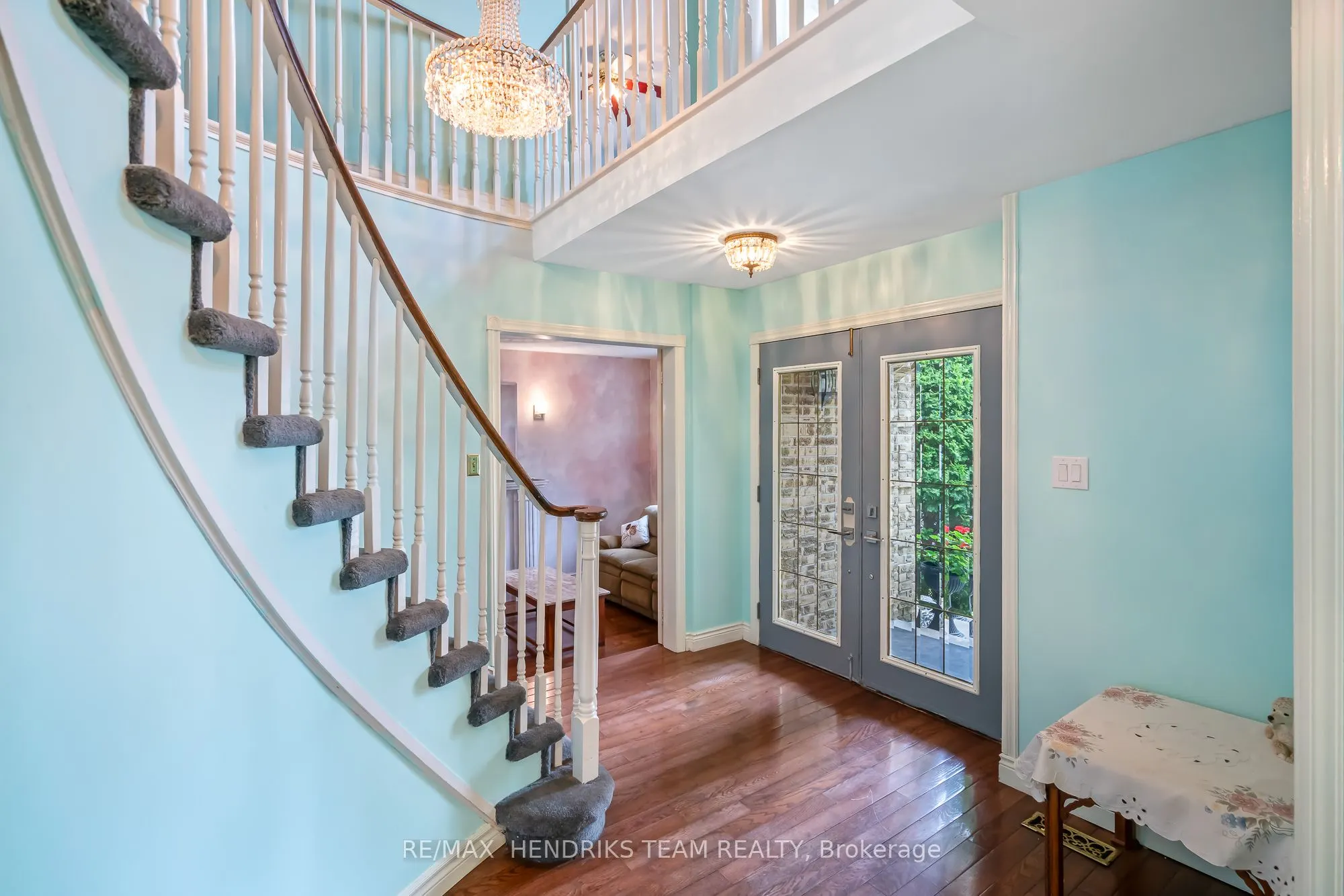 8 Sunhaven Court