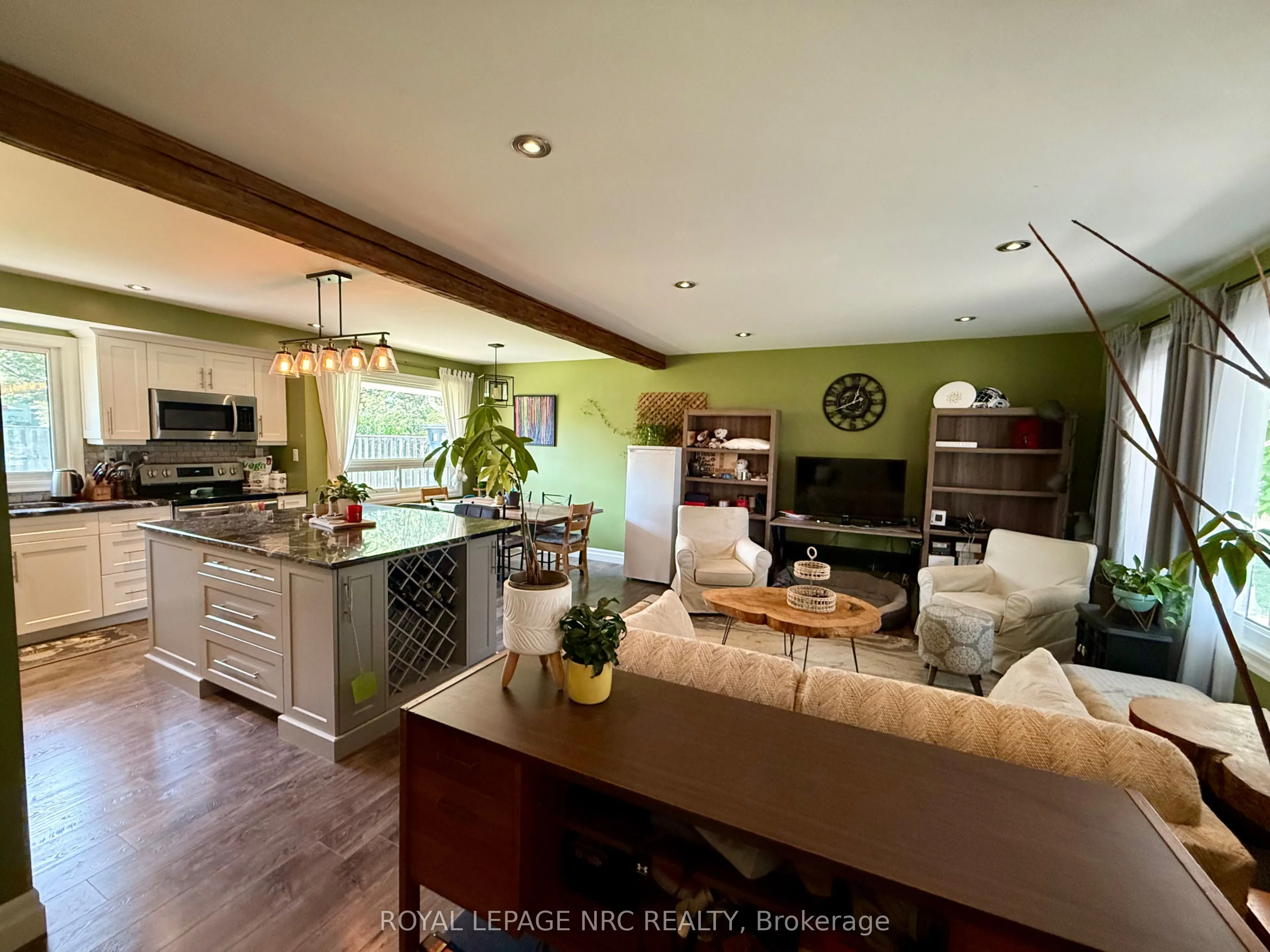 77 Woodlawn Road, #1