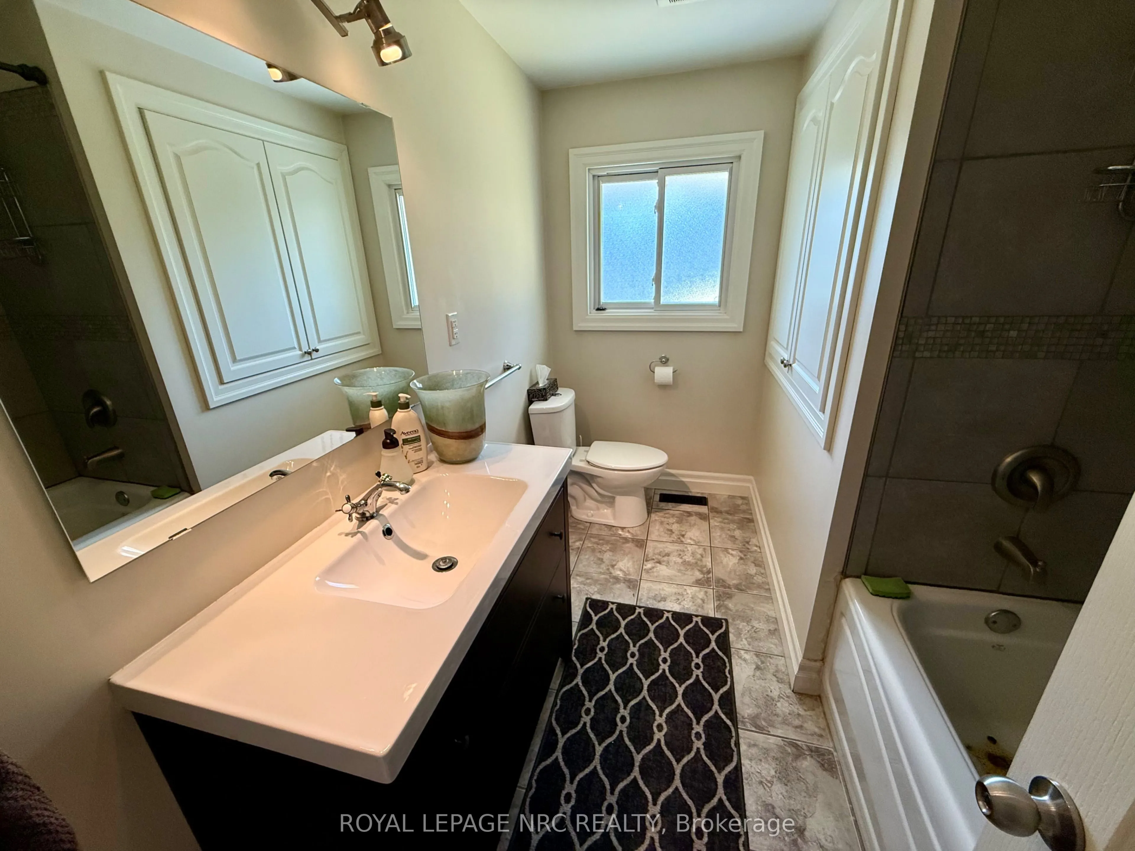 77 Woodlawn Road, #1