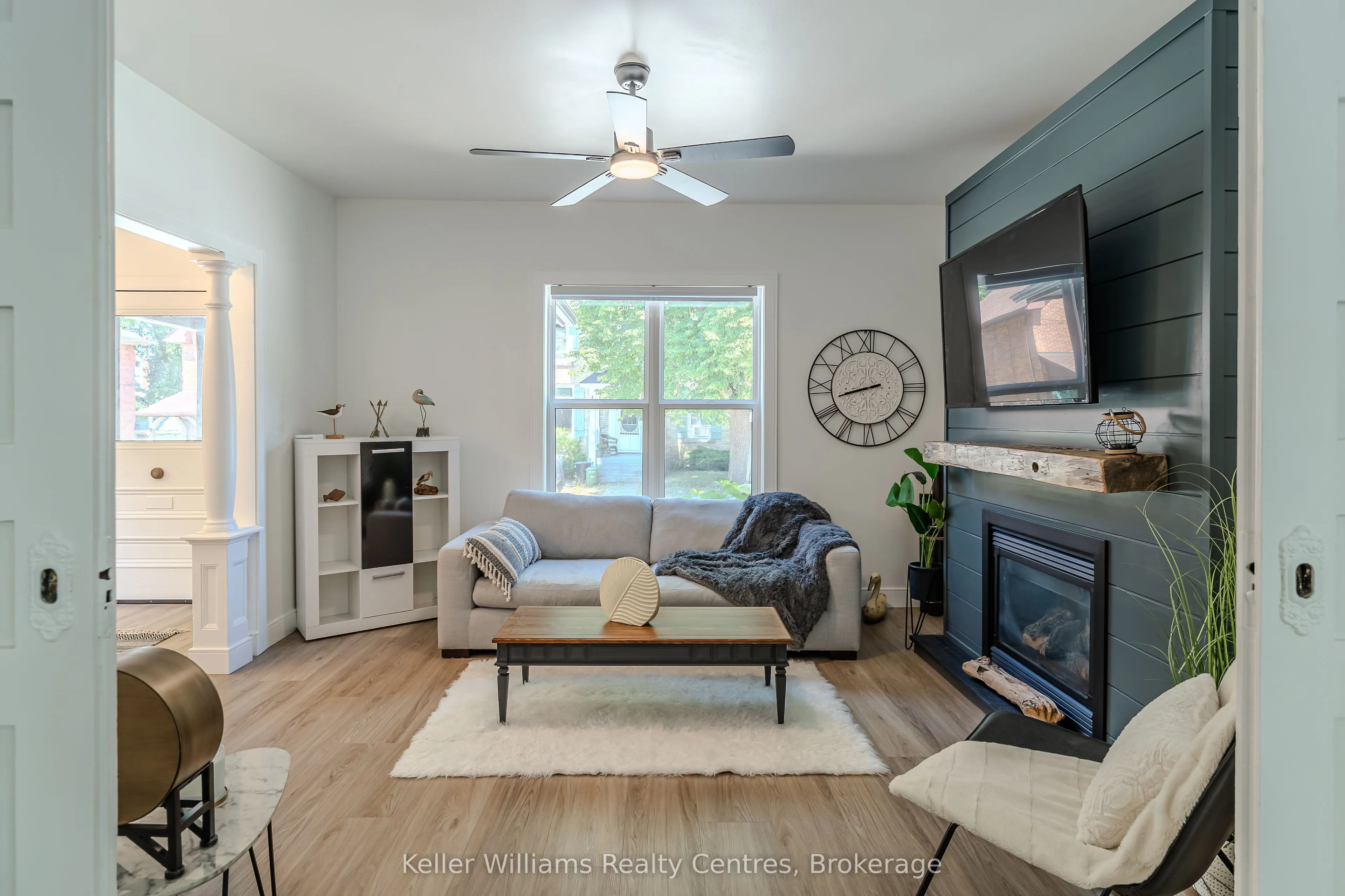 525 8th St A E