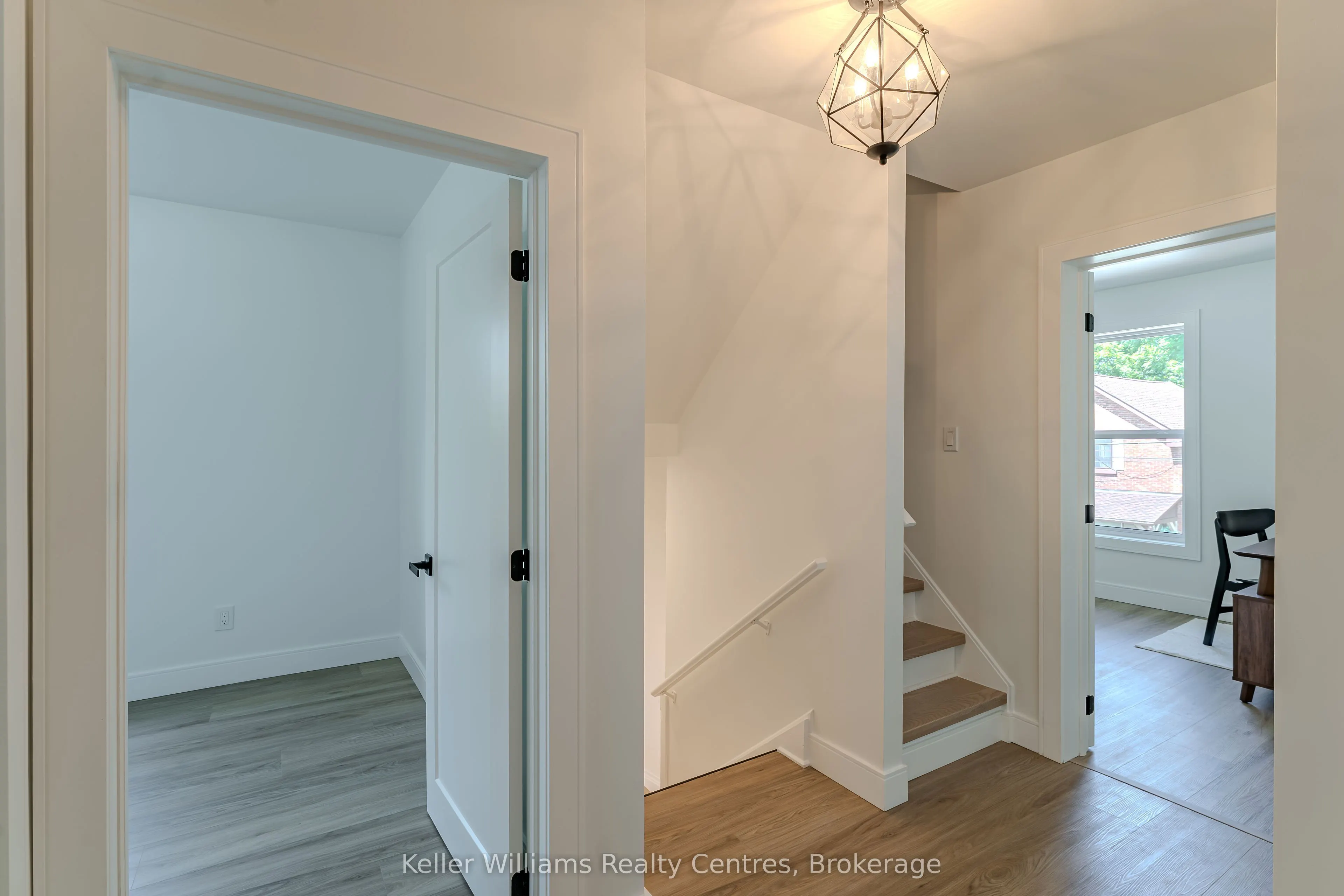 525 8th St A E