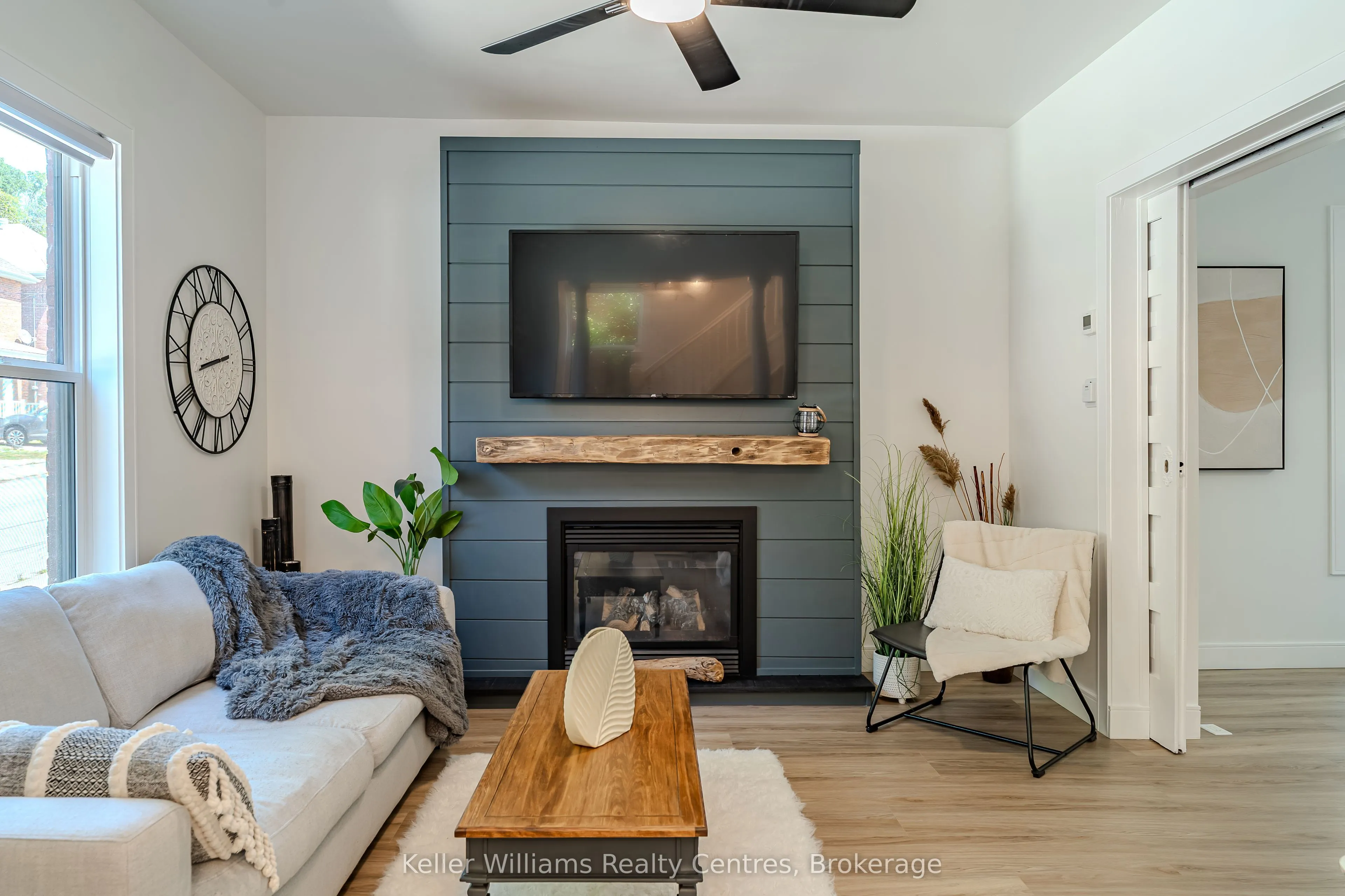 525 8th St A E