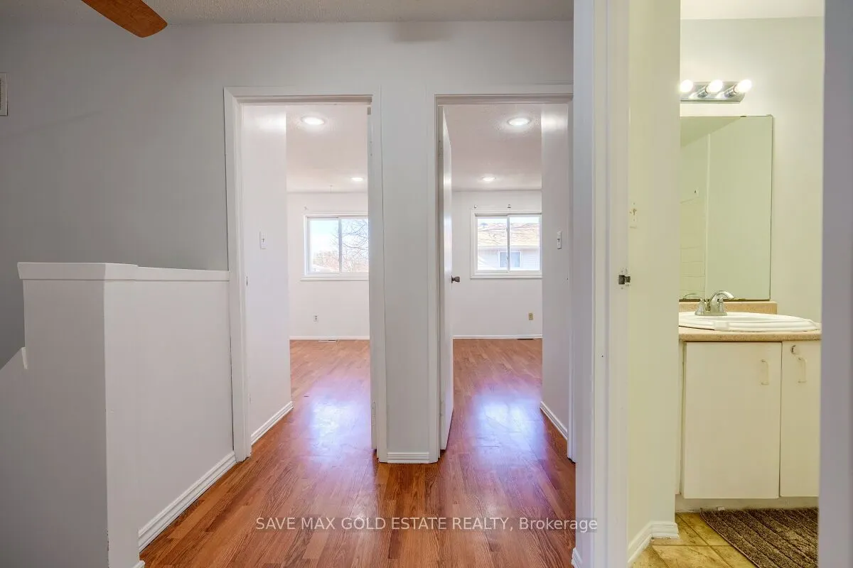 125 Sekura Crescent, #1