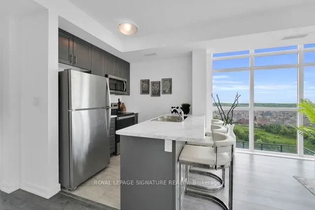 450 Dundas Street E, #1011