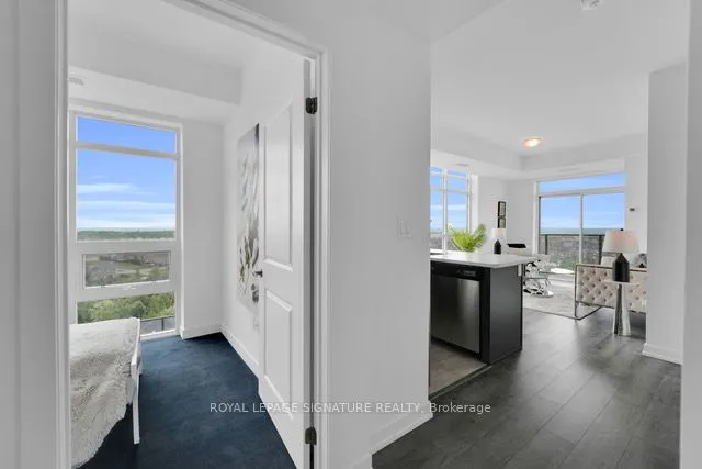 450 Dundas Street E, #1011