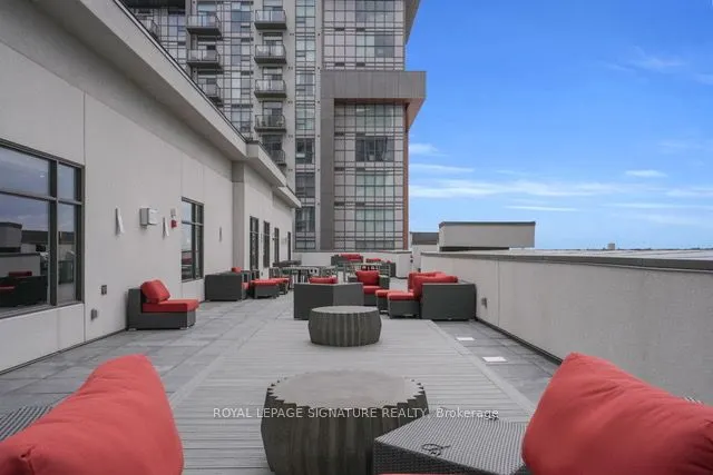 450 Dundas Street E, #1011
