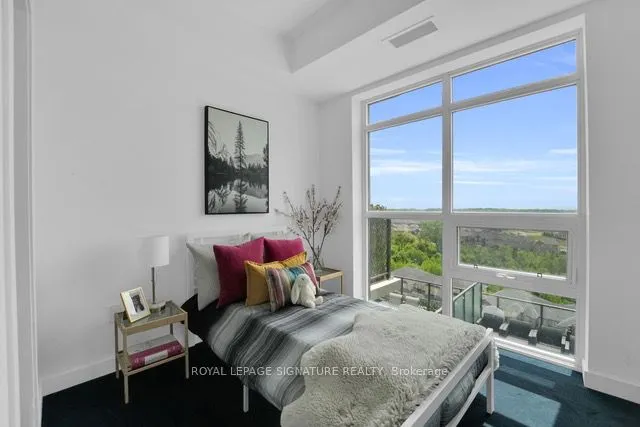 450 Dundas Street E, #1011