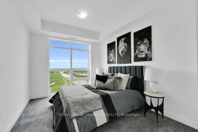 450 Dundas Street E, #1011