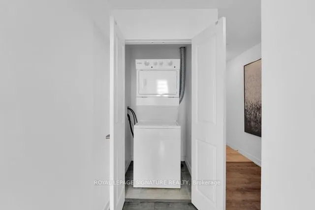 450 Dundas Street E, #1011