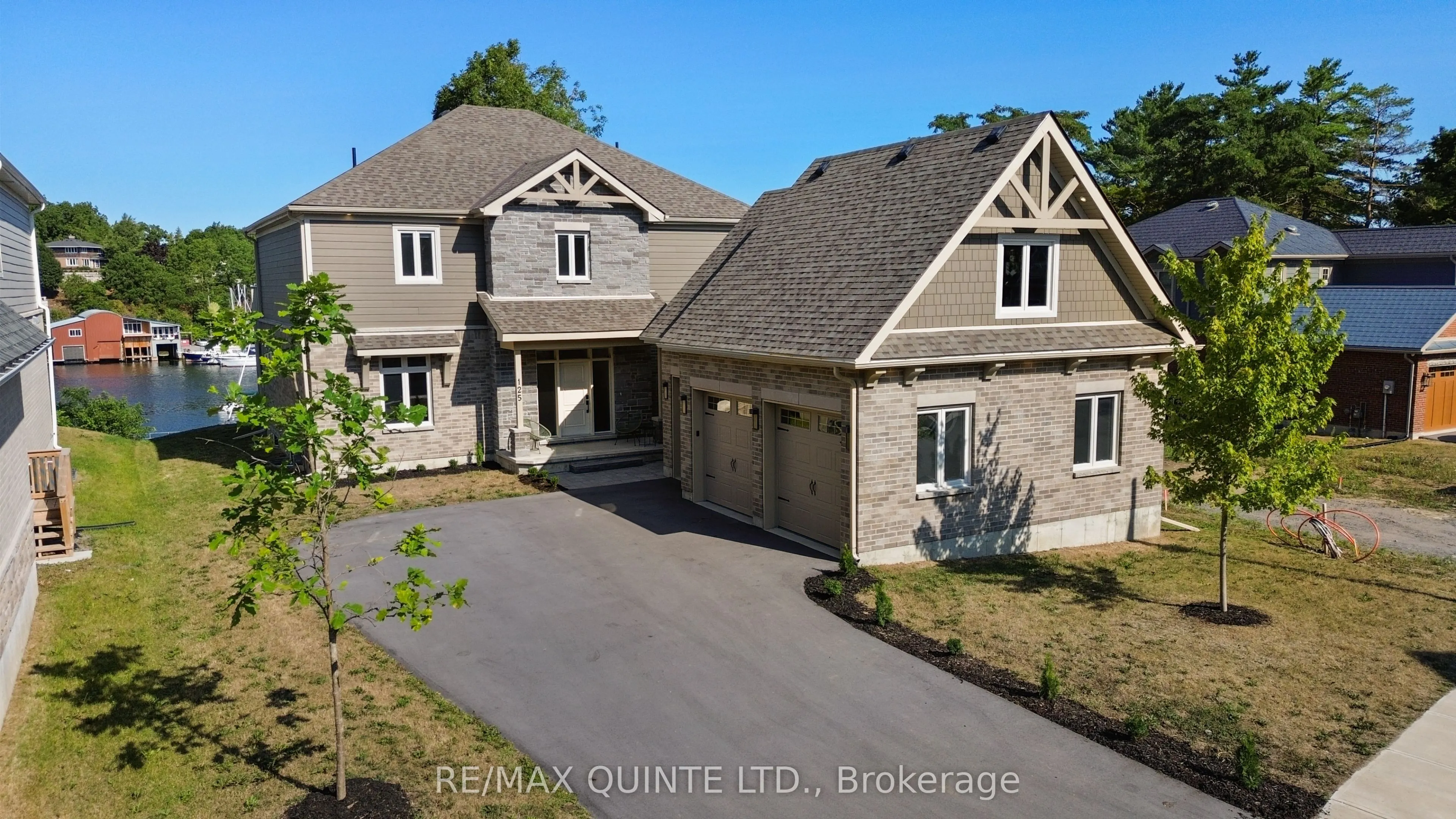 125 Villeneuve Drive