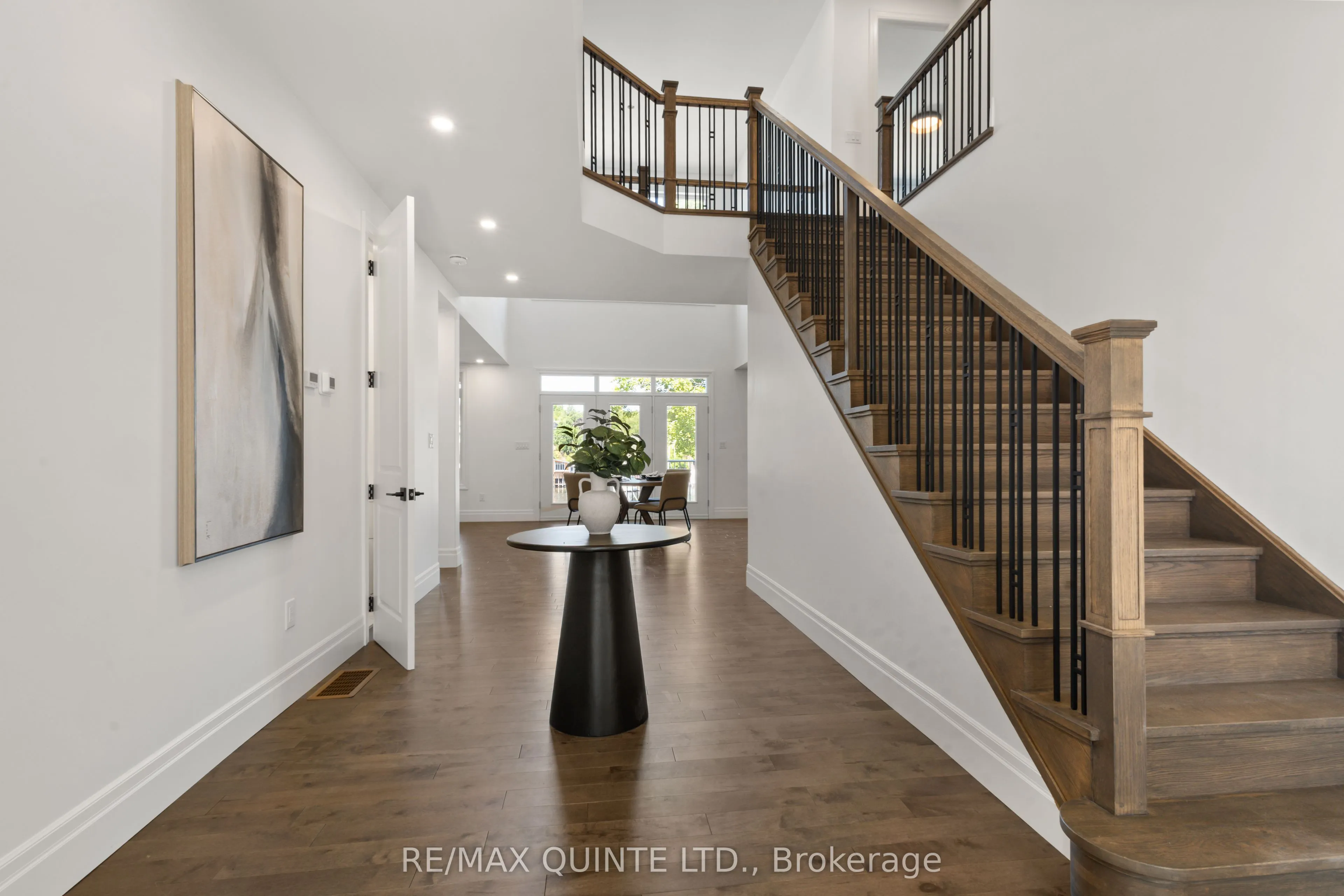 125 Villeneuve Drive