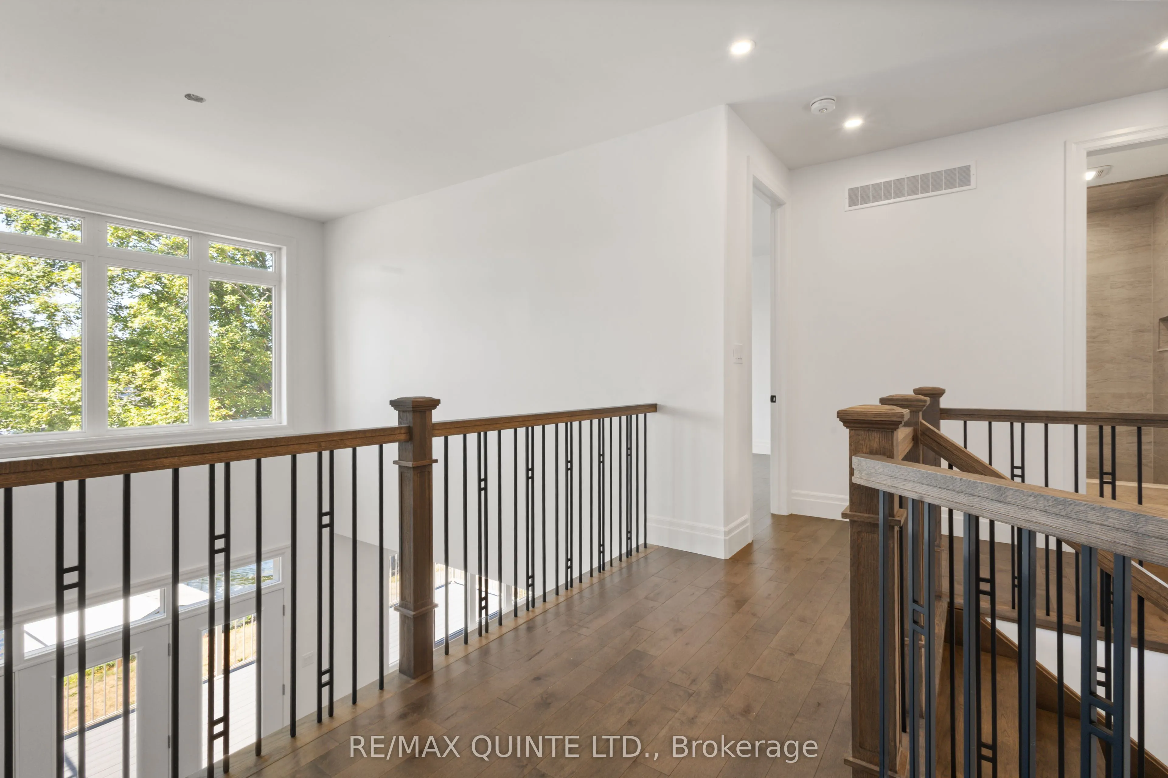 125 Villeneuve Drive