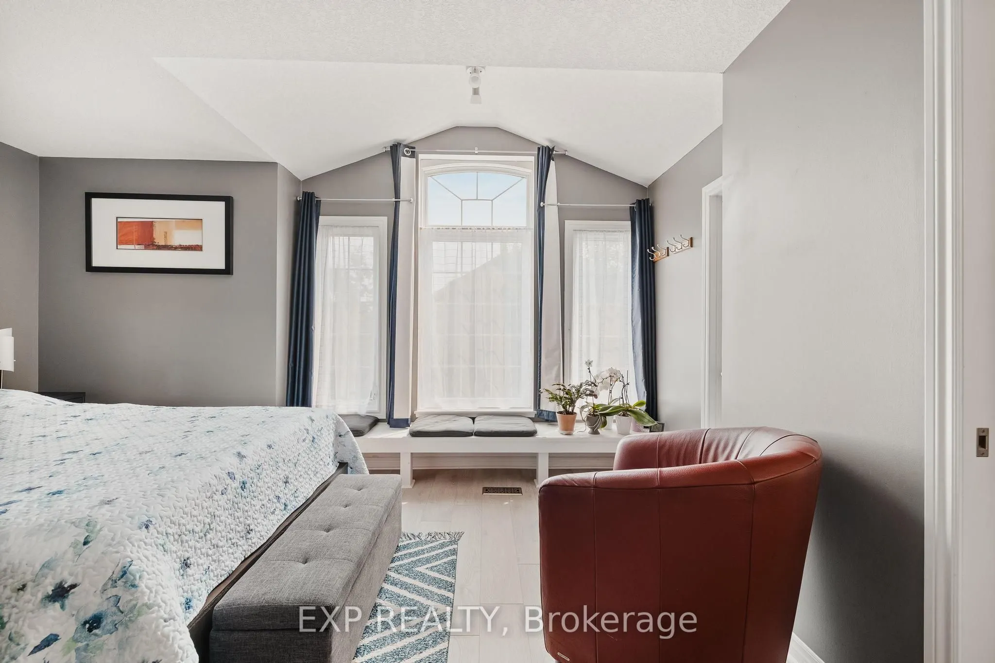 555 Chablis Drive, #11