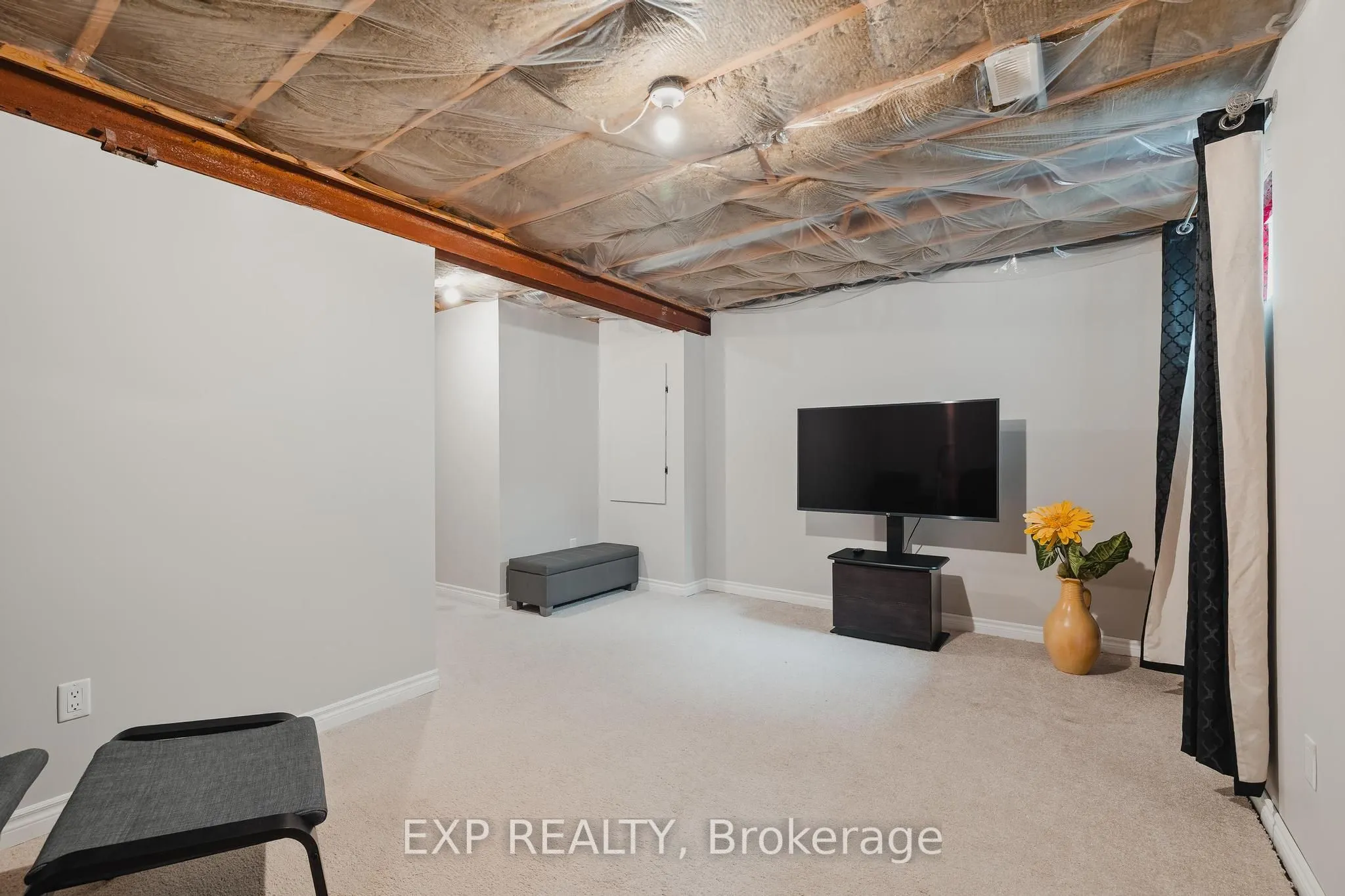 555 Chablis Drive, #11