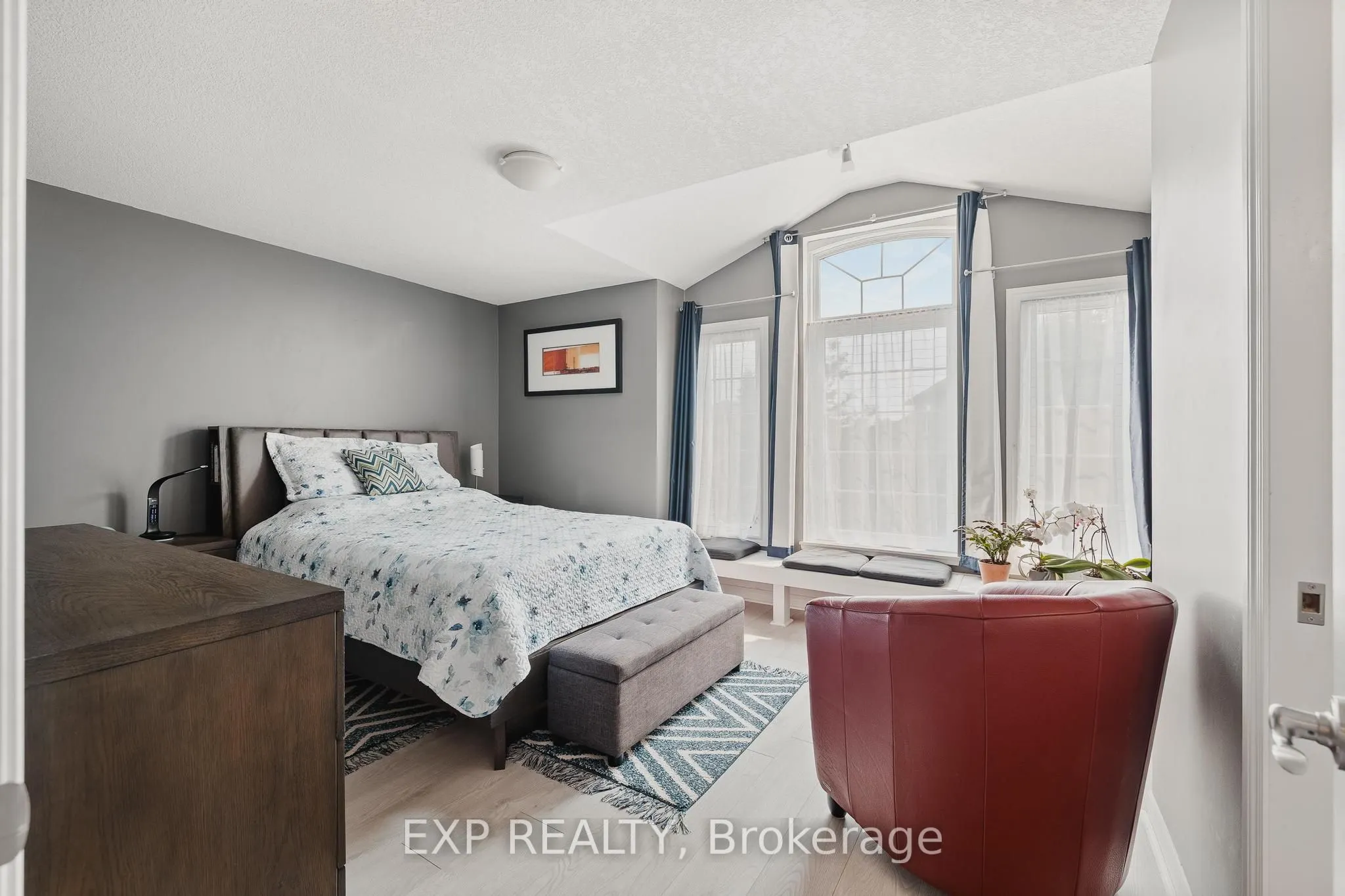 555 Chablis Drive, #11