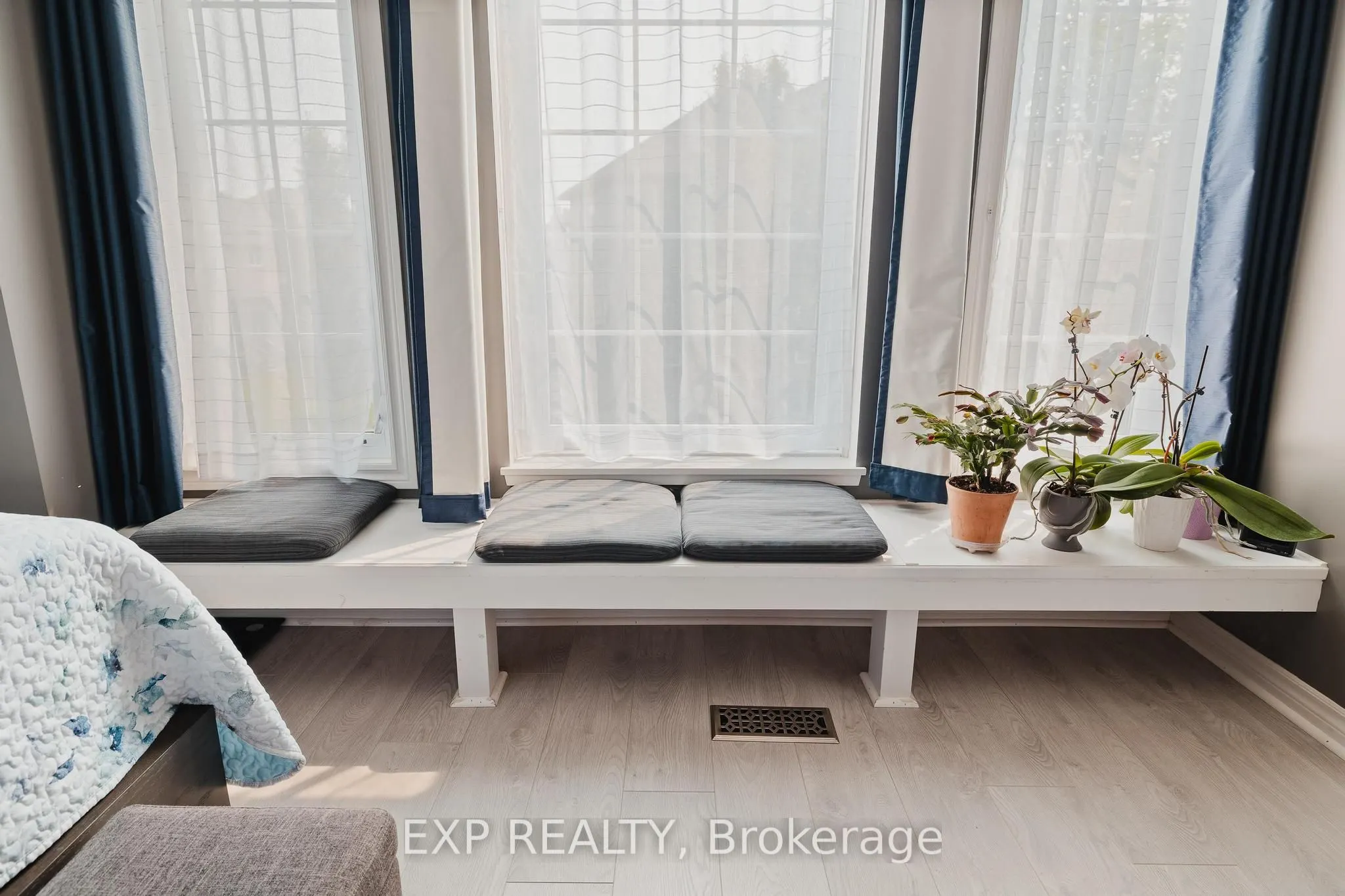 555 Chablis Drive, #11
