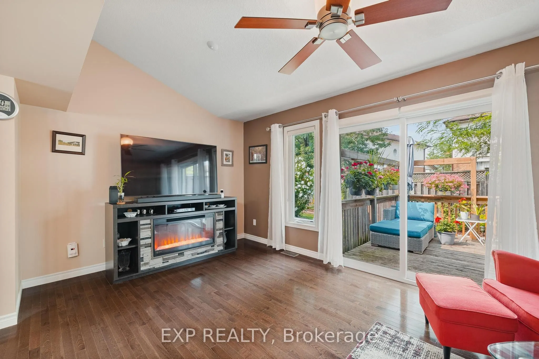 555 Chablis Drive, #11