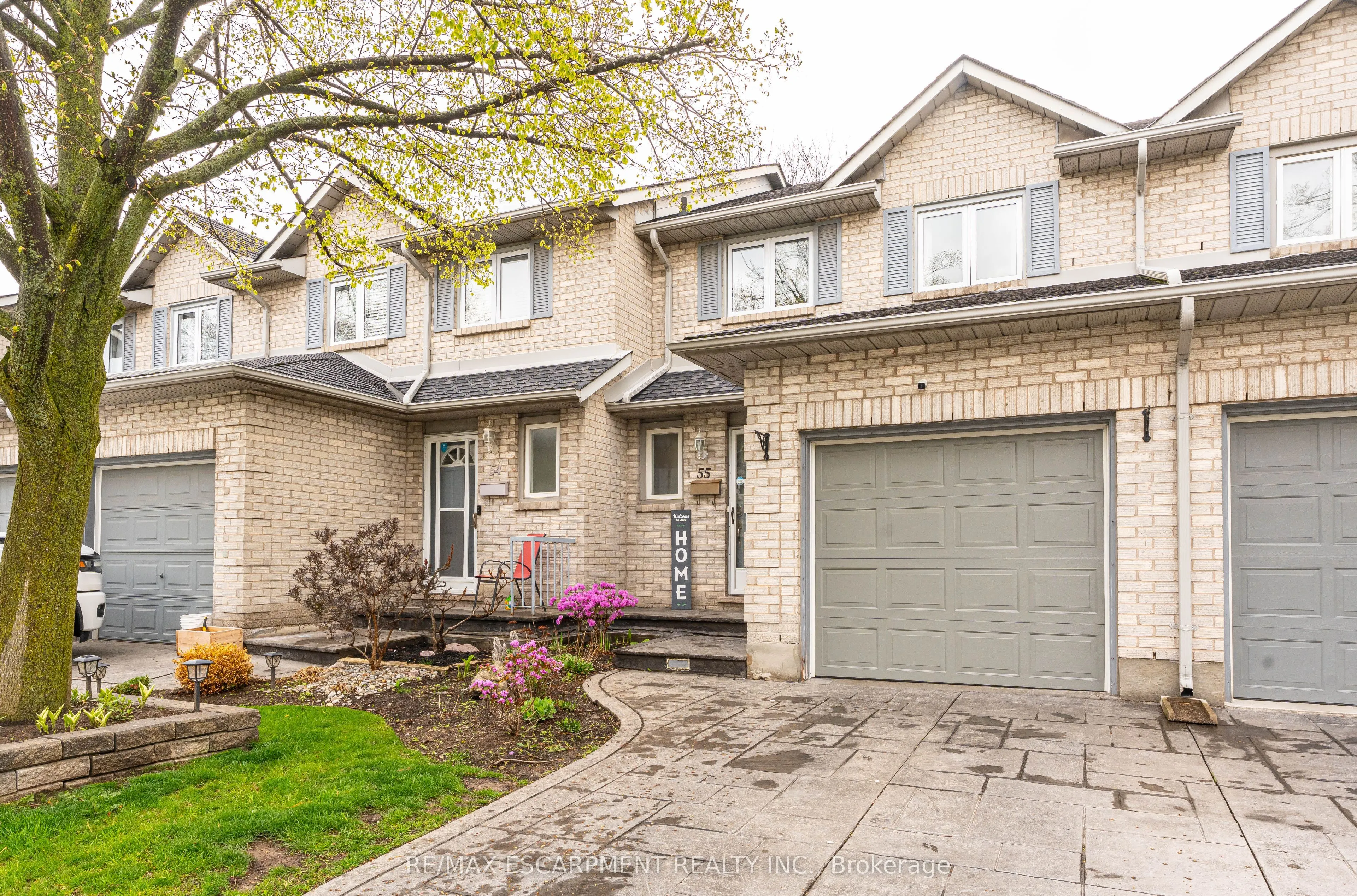 1 Royalwood Court, #55