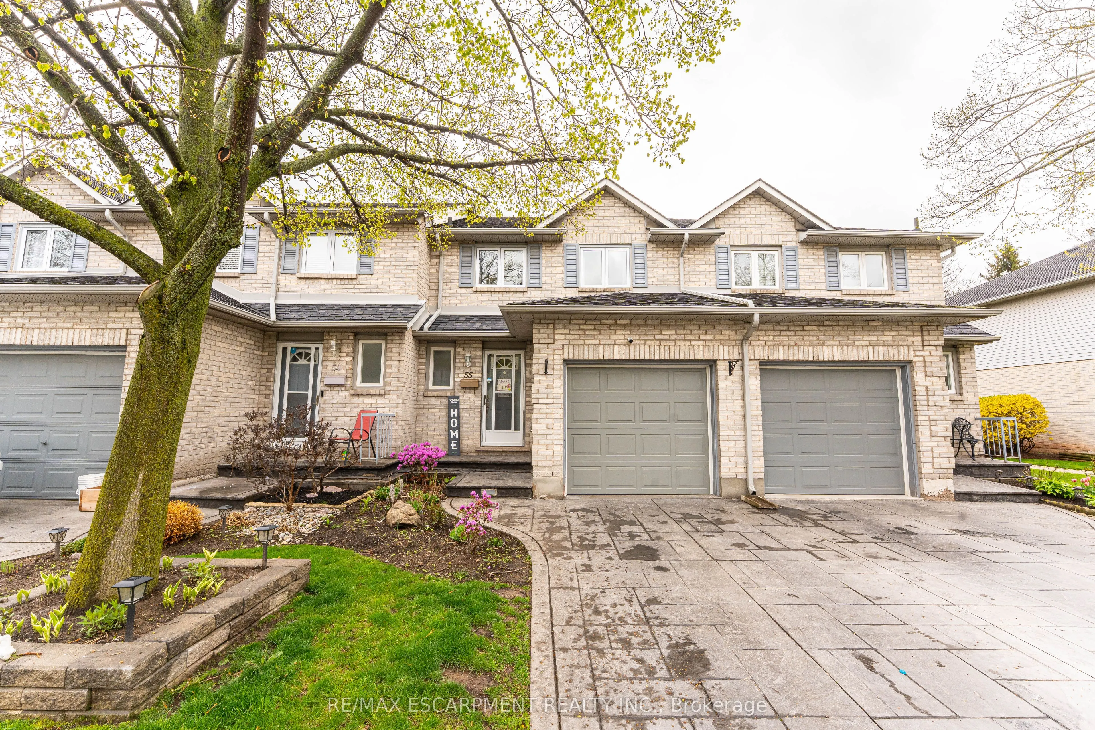 1 Royalwood Court, #55