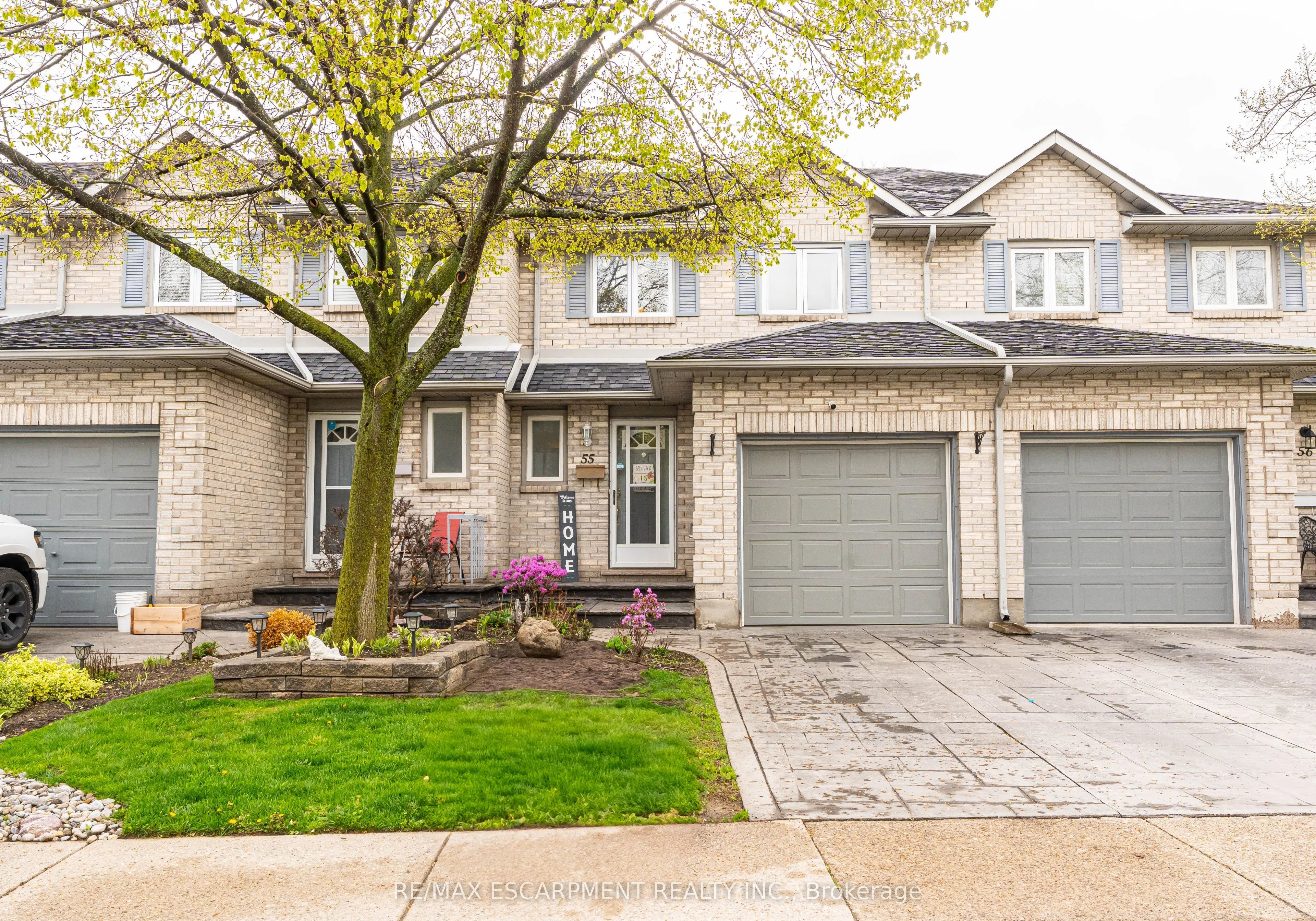 1 Royalwood Court, #55