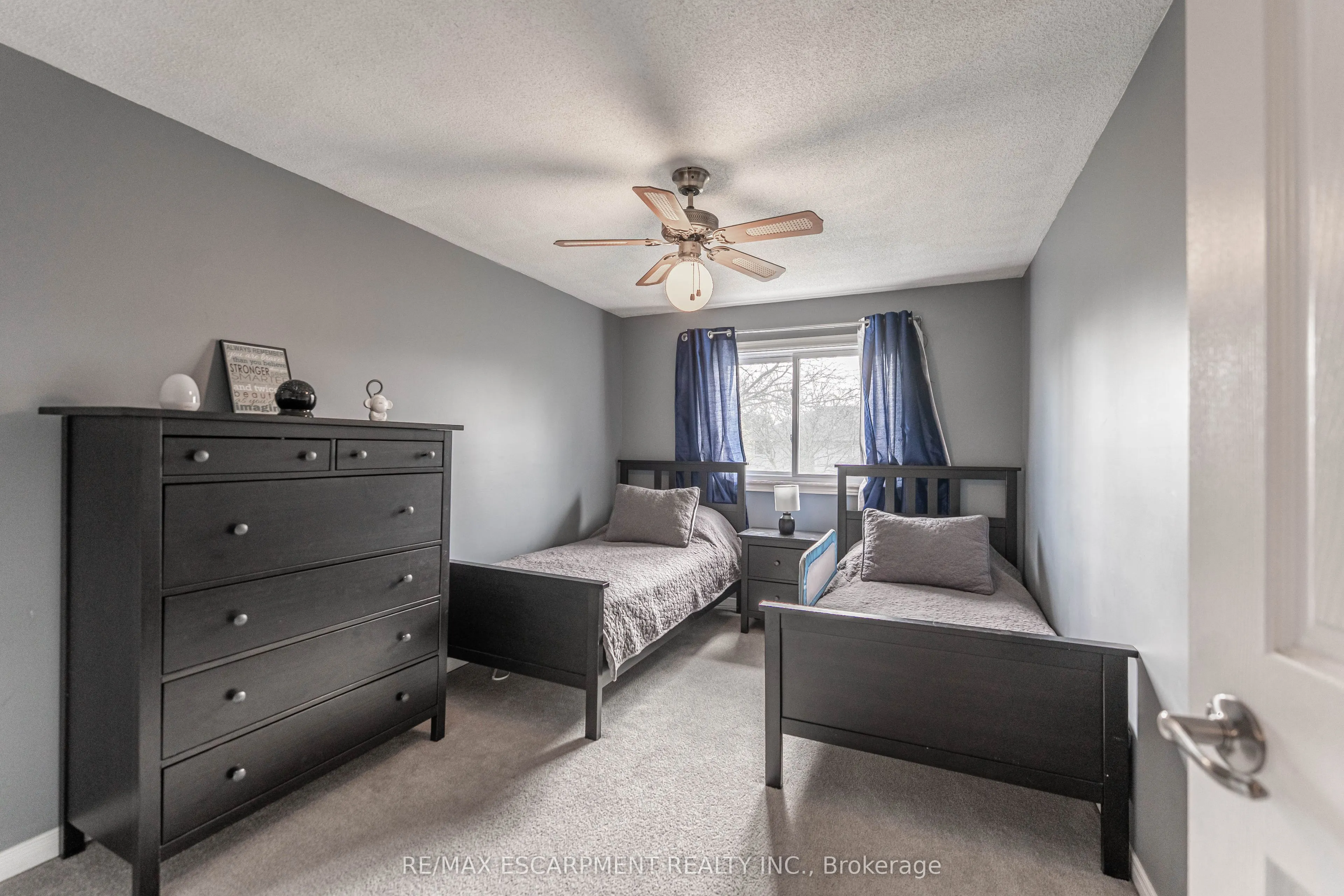 1 Royalwood Court, #55
