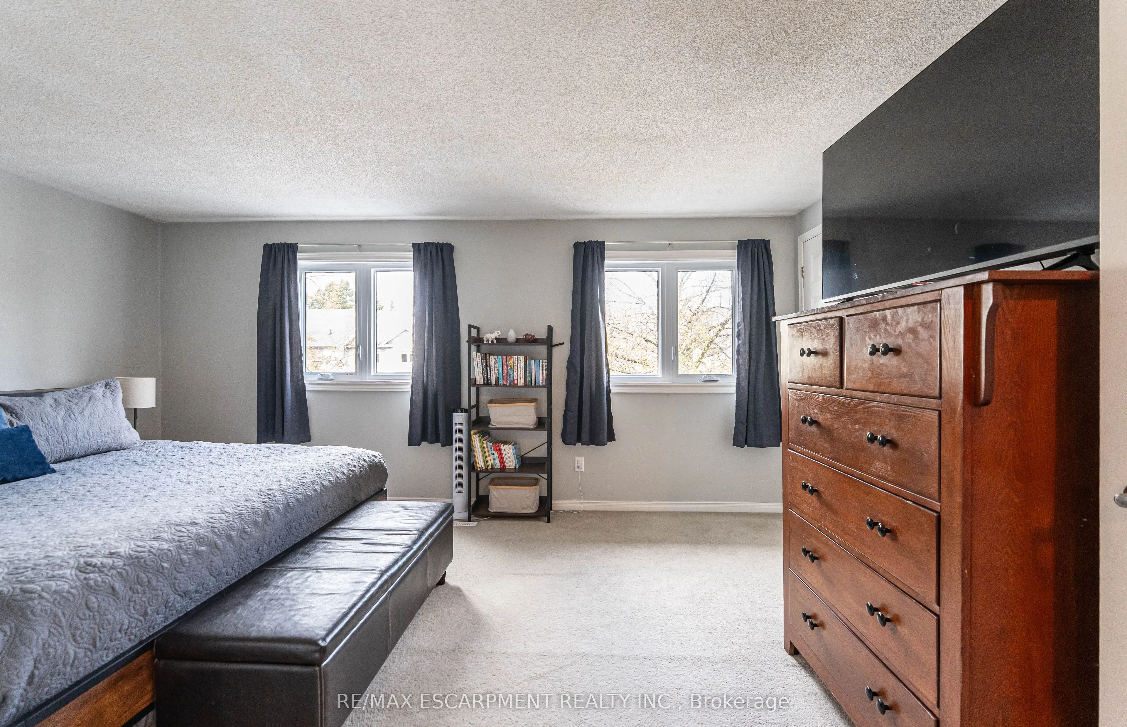 1 Royalwood Court, #55