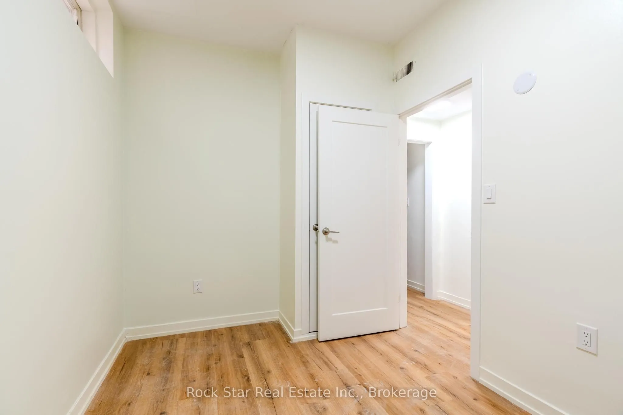 108 Niagara Falls Road