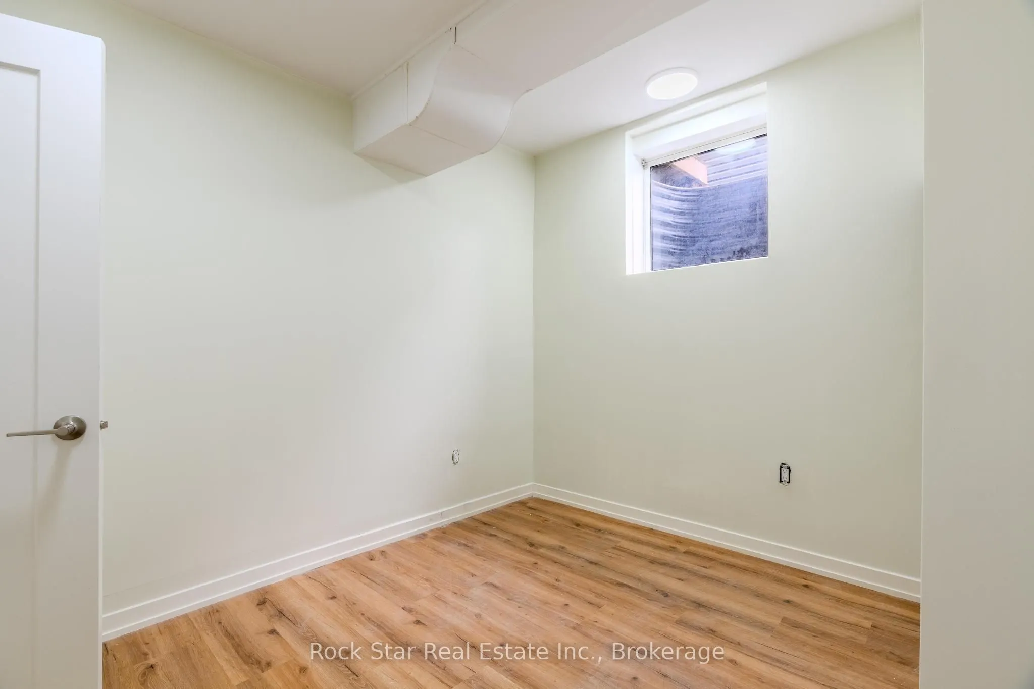 108 Niagara Falls Road
