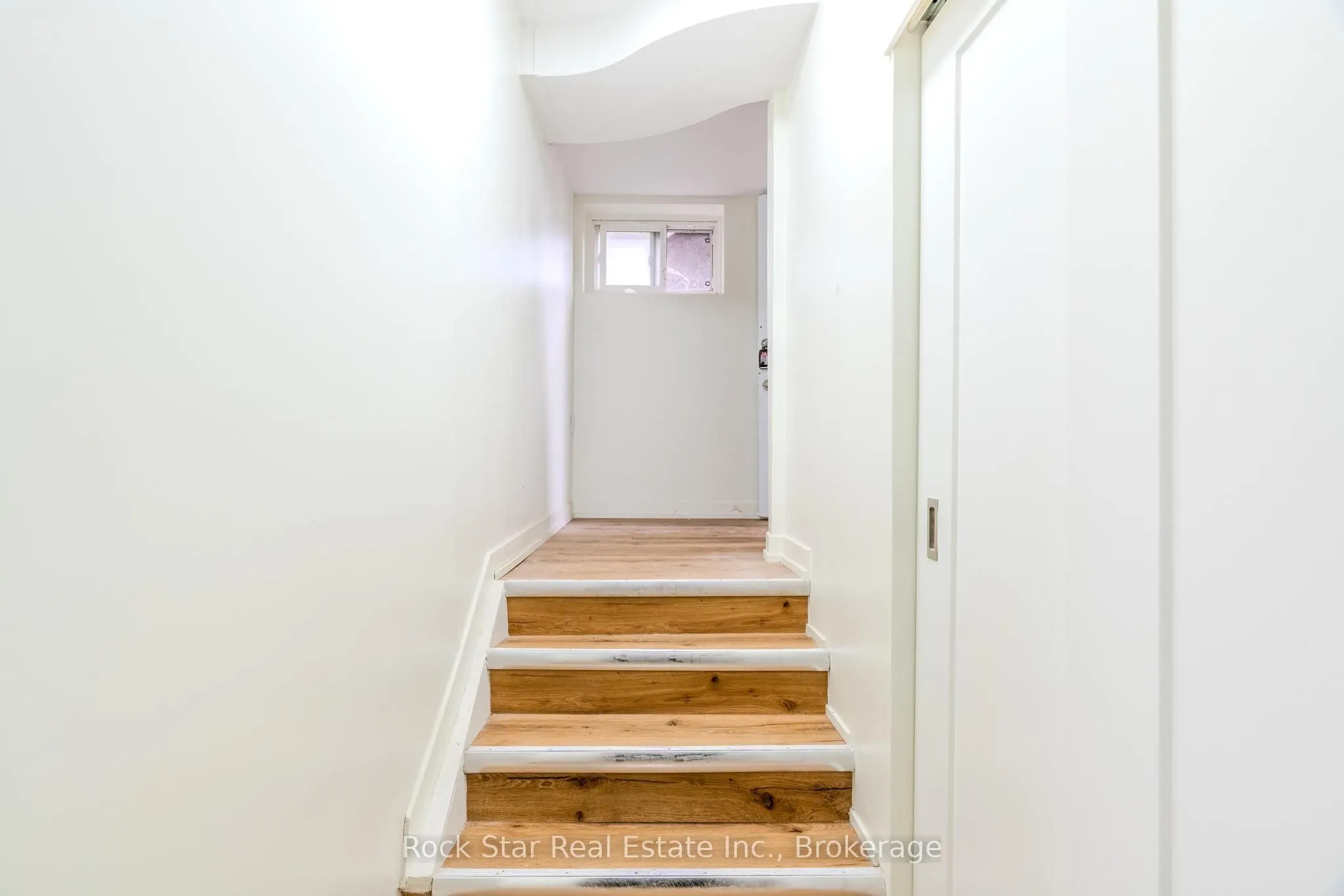 108 Niagara Falls Road