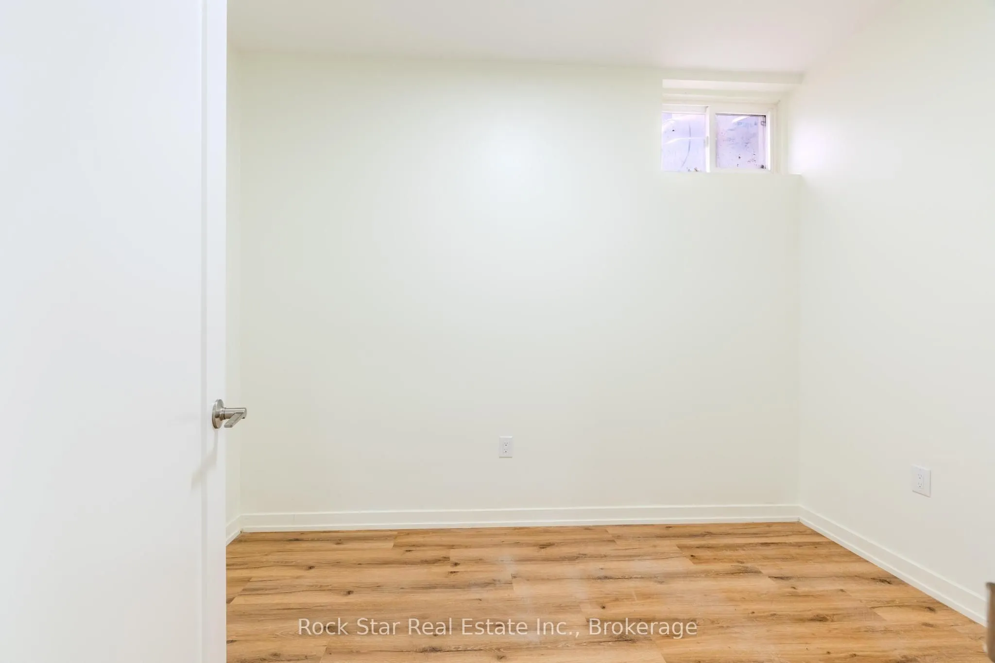 108 Niagara Falls Road